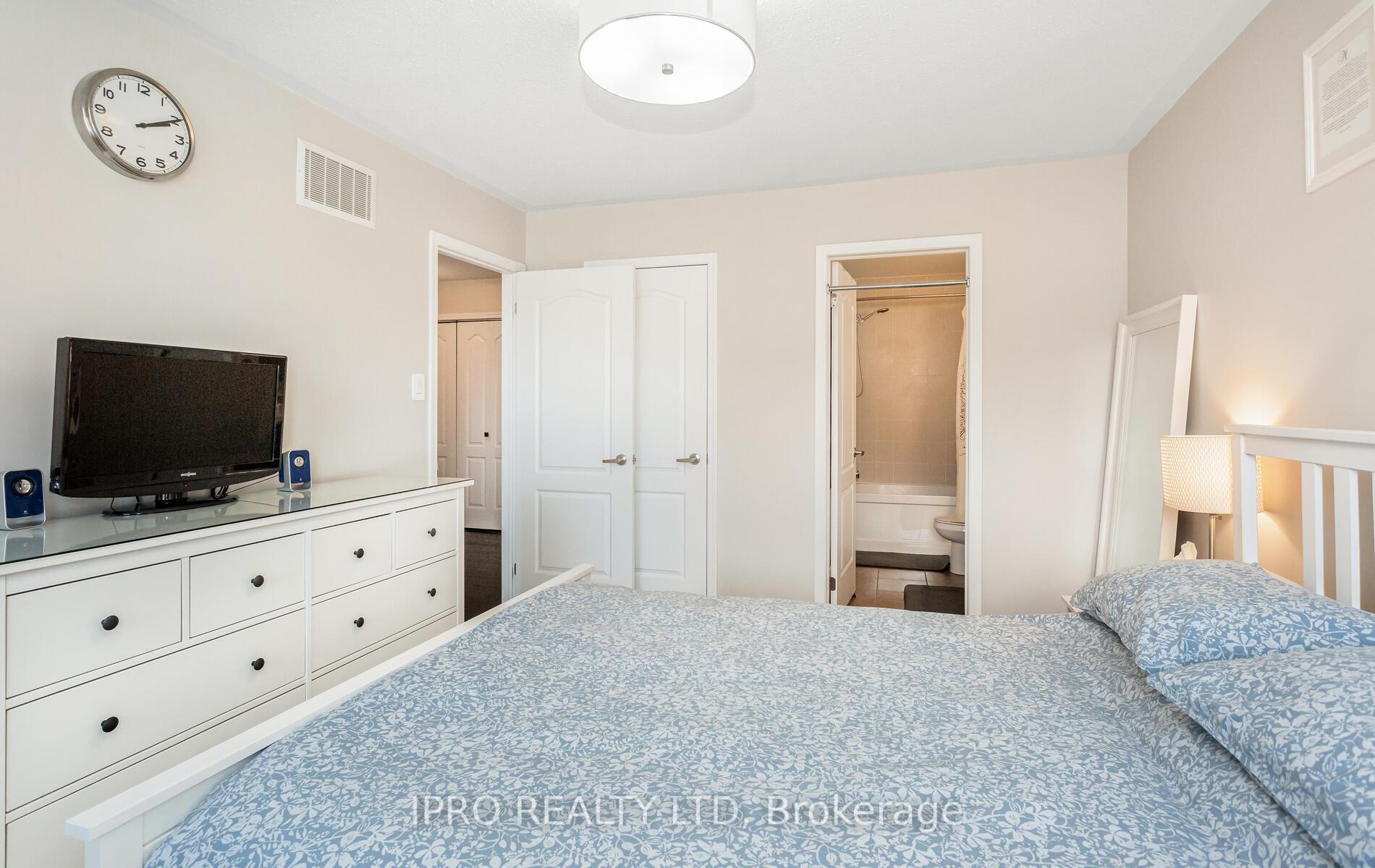 Photo 28 of 929 Nadalin Heights, Milton, Willmott — HOMEH