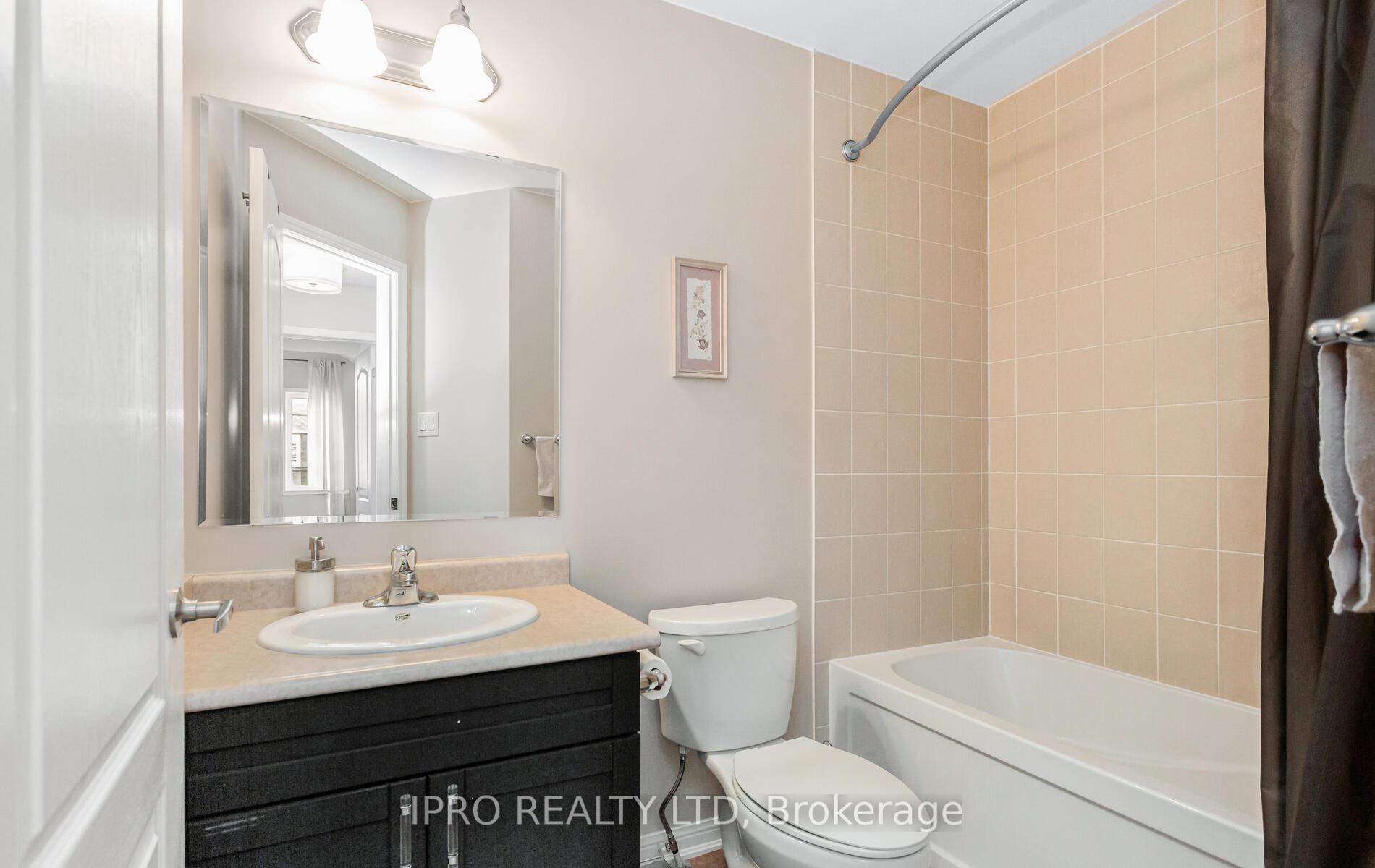 Photo 33 of 929 Nadalin Heights, Milton, Willmott — HOMEH