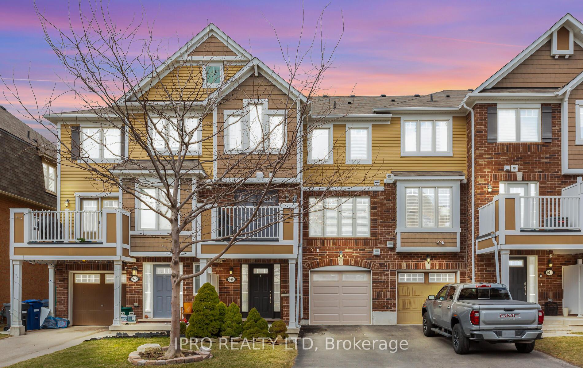 Photo 40 of 929 Nadalin Heights, Milton, Willmott — HOMEH