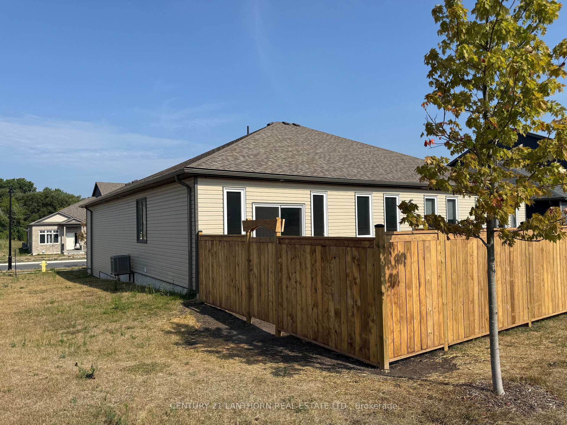 Photo 4 of 64 Markland Avenue, Prince Edward County, Picton Ward — HOMEH