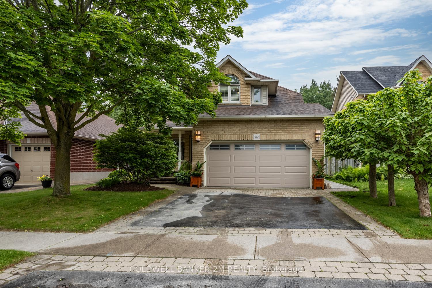 Front of 348 Ryerson Crescent
