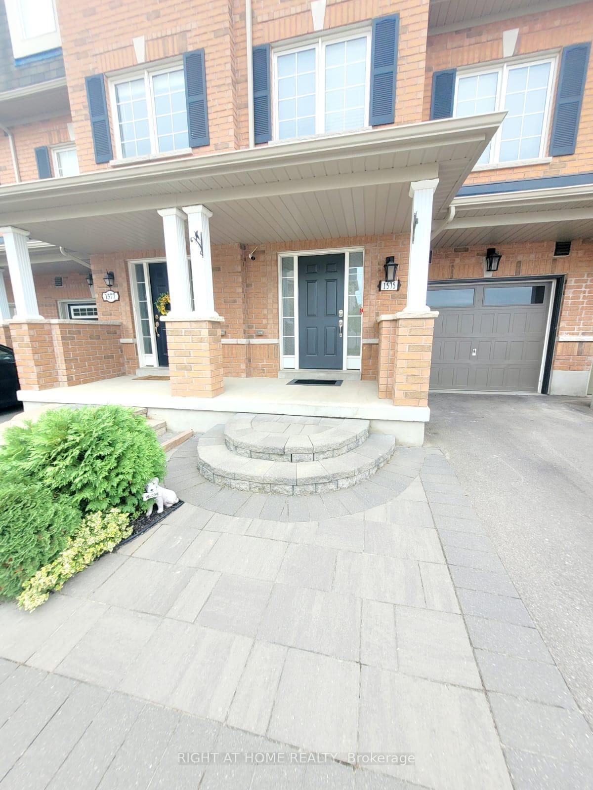 Photo 2 of 1575 Bruny Avenue, Pickering, Duffin Heights — HOMEH
