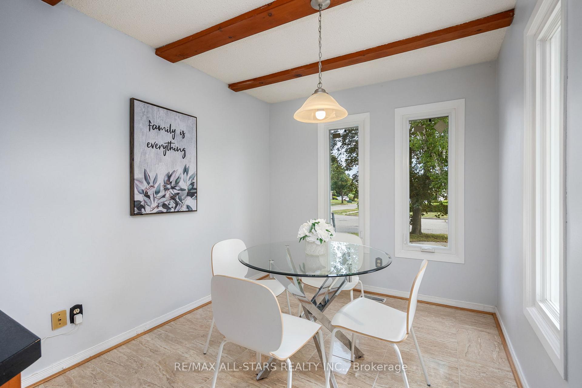 Photo 10 of 1247 Canborough Crescent, Pickering, Liverpool — HOMEH