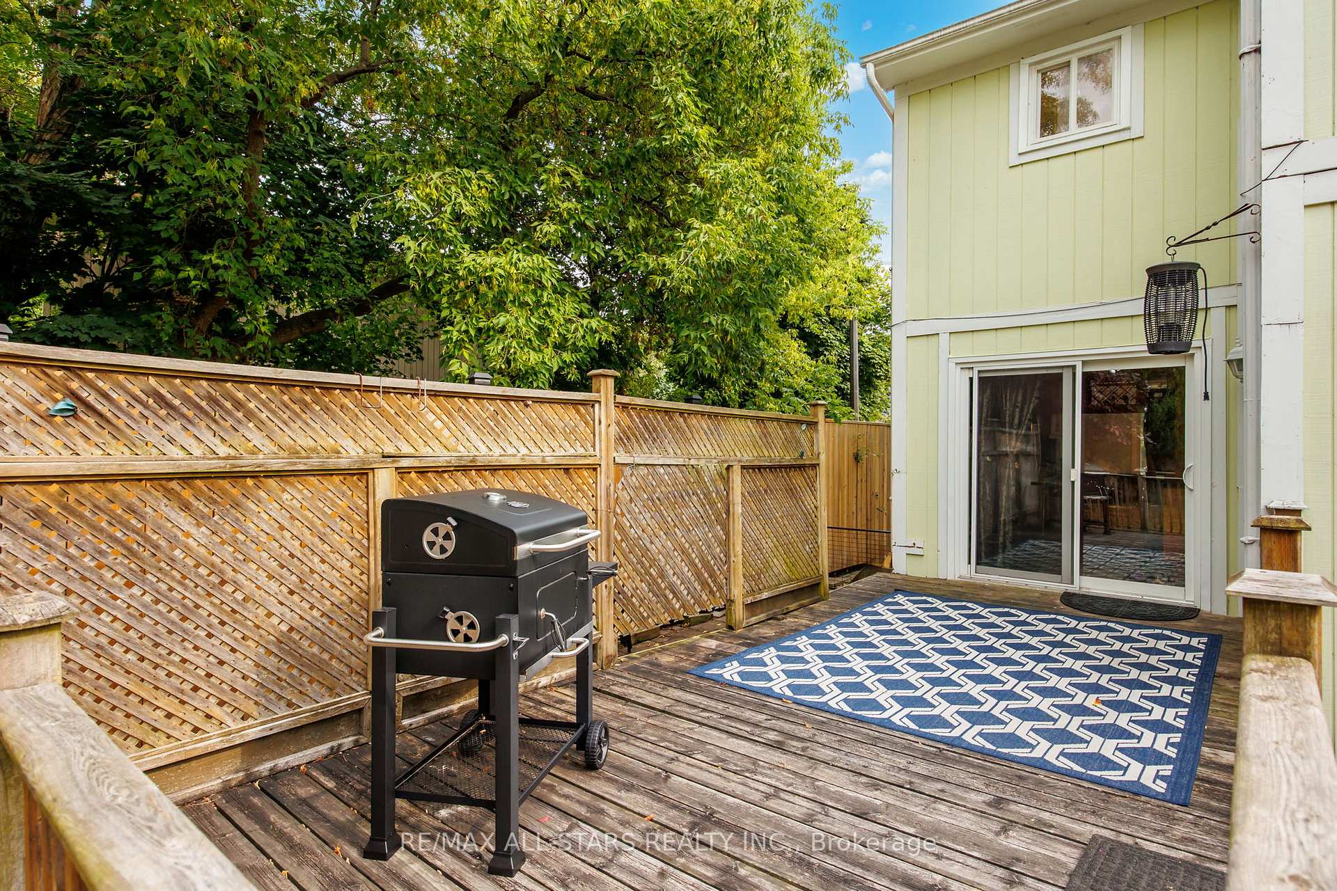 Photo 13 of 1247 Canborough Crescent, Pickering, Liverpool — HOMEH