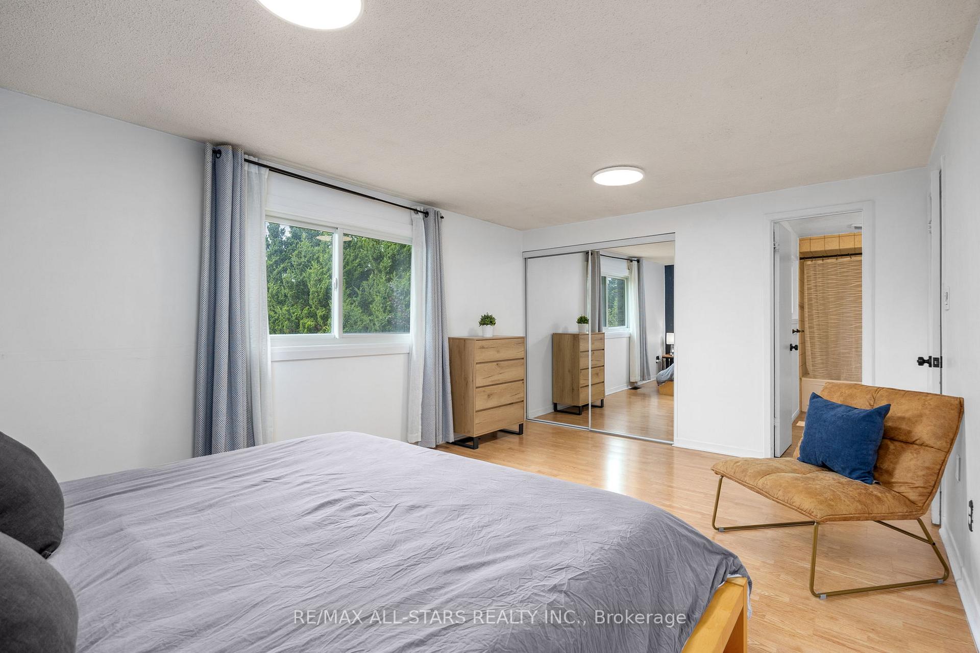 Photo 21 of 1247 Canborough Crescent, Pickering, Liverpool — HOMEH