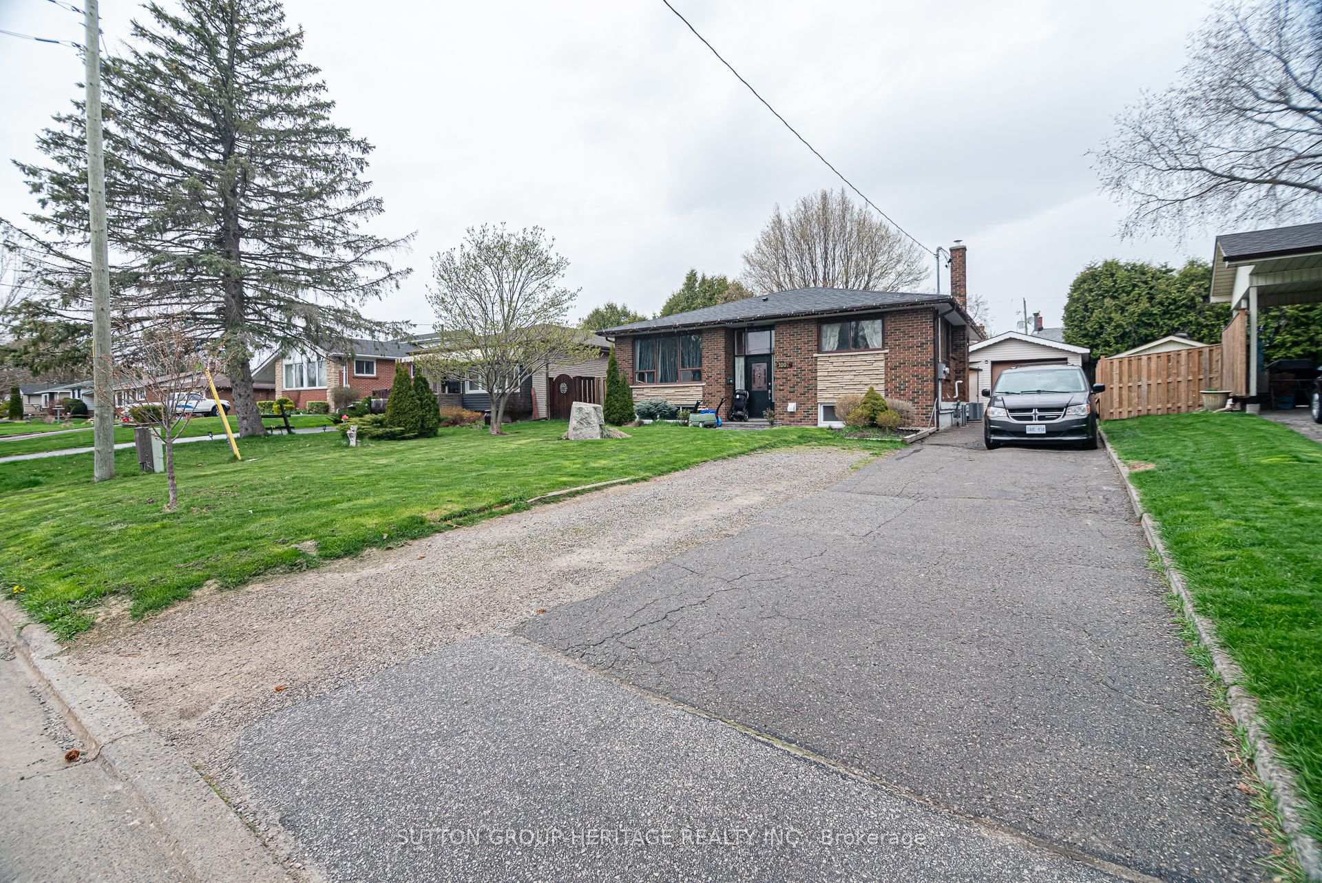Photo 1 of Unit BSMT, 1002 Denise Drive, Oshawa, Donevan — HOMEH