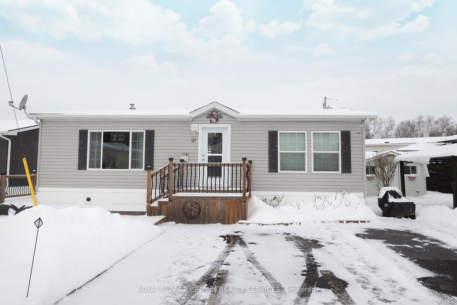 Photo 2 of 21 Elm Street, Puslinch, Rural Puslinch East — HOMEH