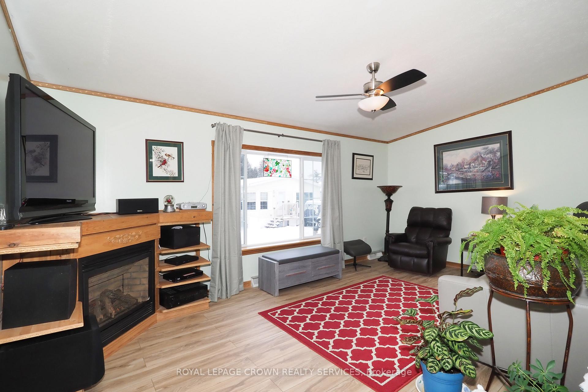 Photo 6 of 21 Elm Street, Puslinch, Rural Puslinch East — HOMEH