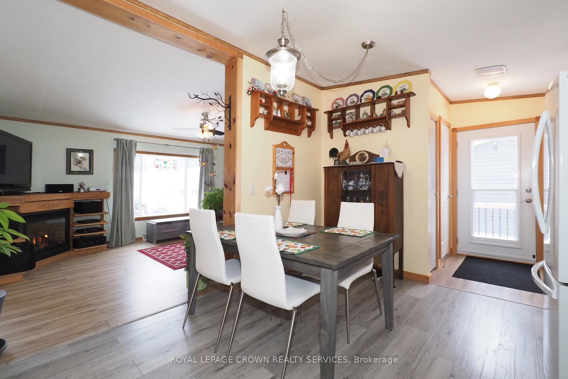 Photo 12 of 21 Elm Street, Puslinch, Rural Puslinch East — HOMEH