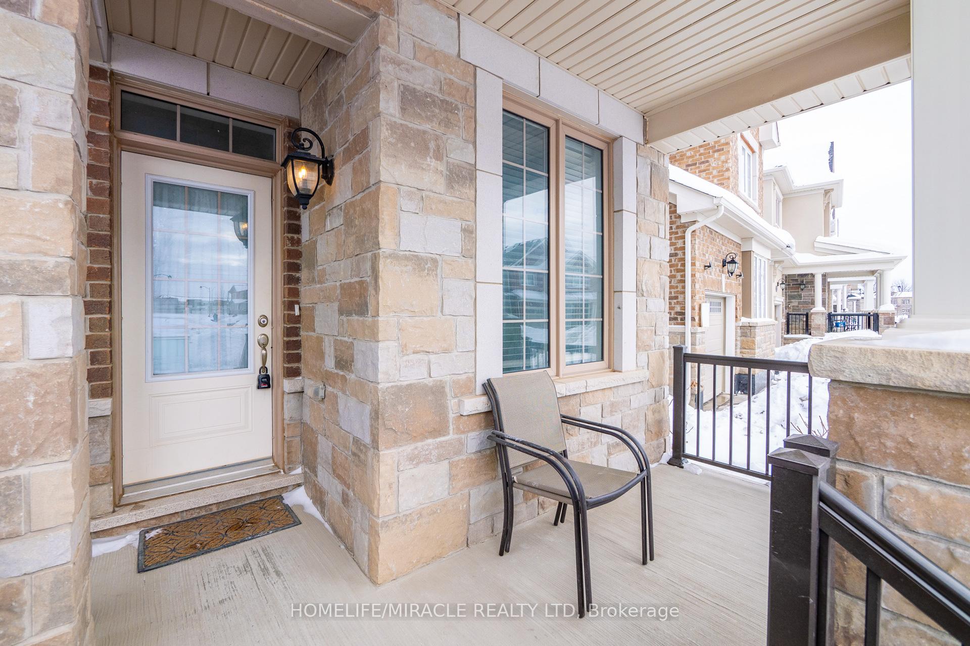 Photo 5 of 1331 Rose Way, Milton, Cobban — HOMEH