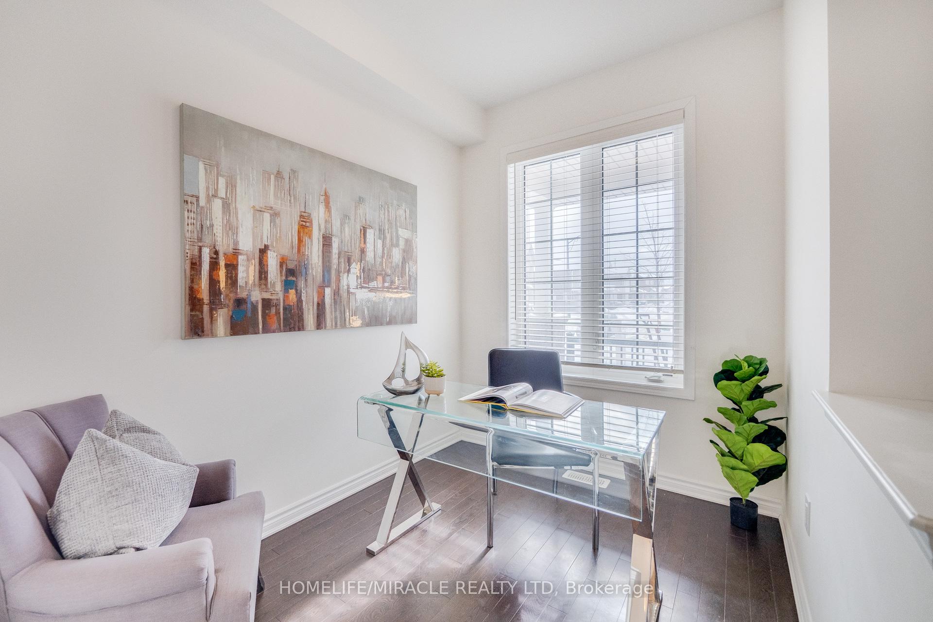 Photo 6 of 1331 Rose Way, Milton, Cobban — HOMEH
