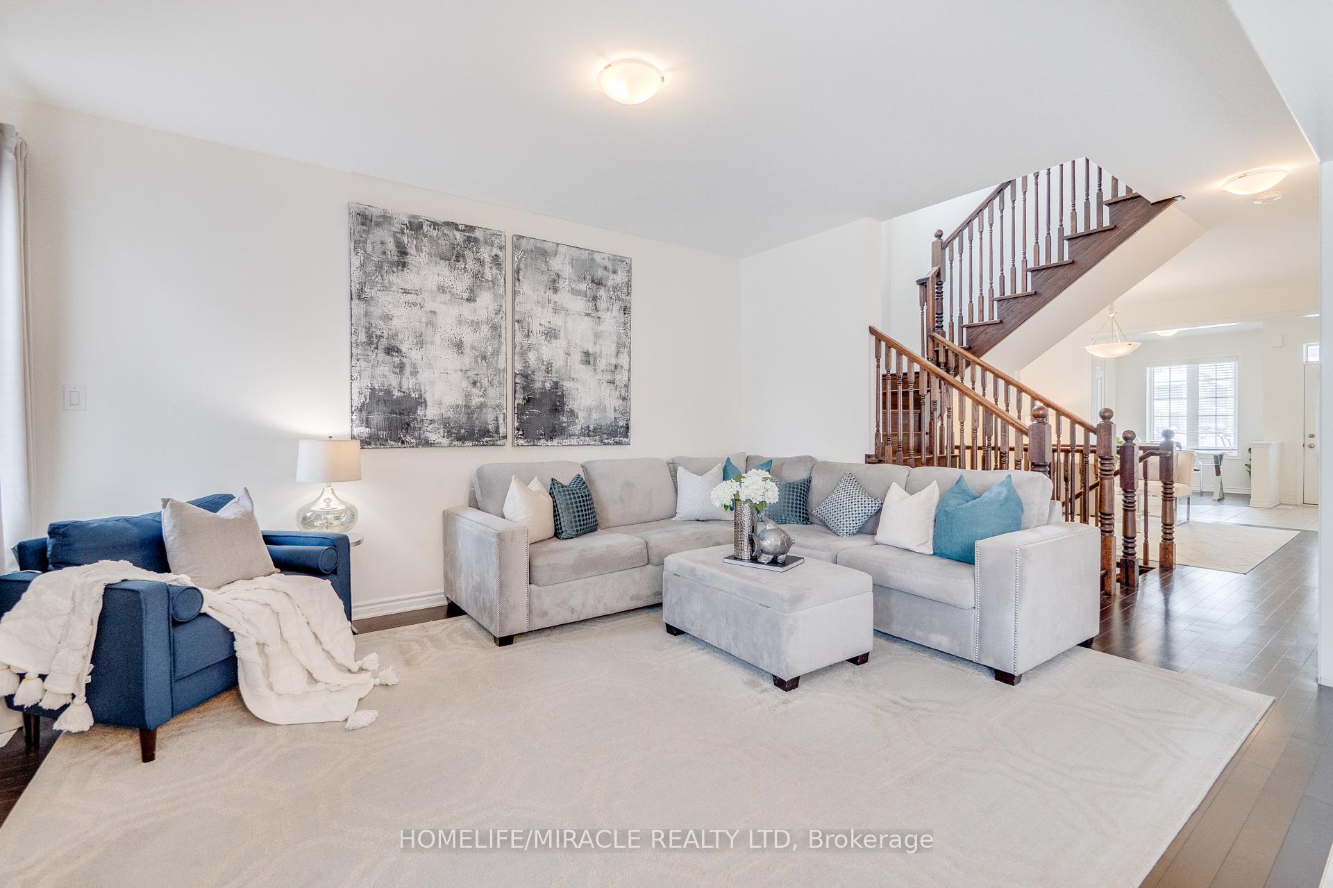 Photo 14 of 1331 Rose Way, Milton, Cobban — HOMEH