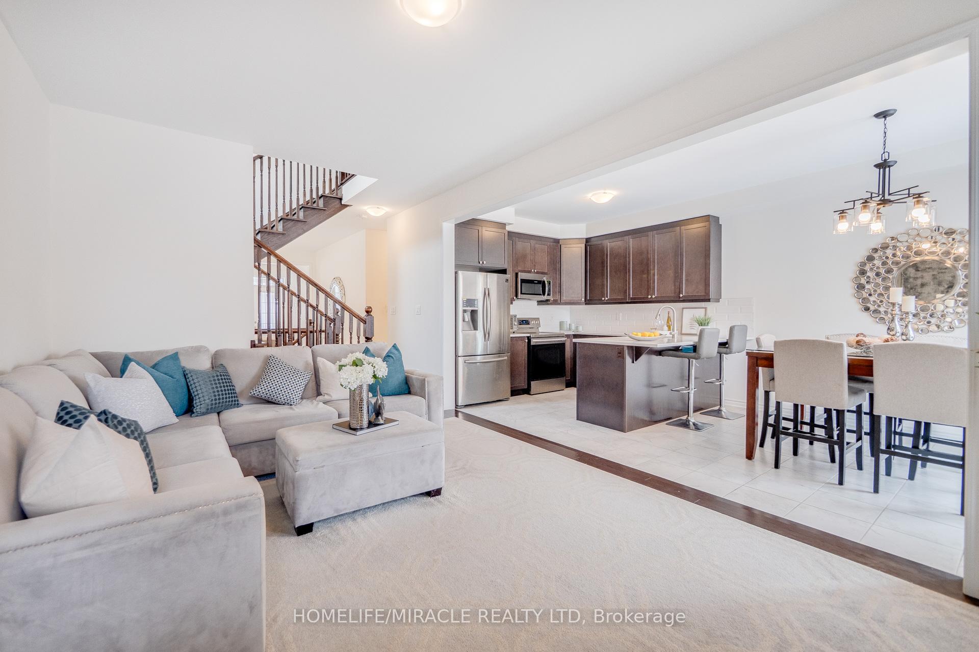 Photo 15 of 1331 Rose Way, Milton, Cobban — HOMEH