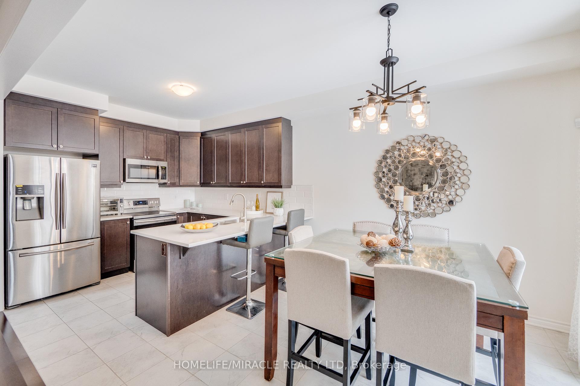 Photo 17 of 1331 Rose Way, Milton, Cobban — HOMEH