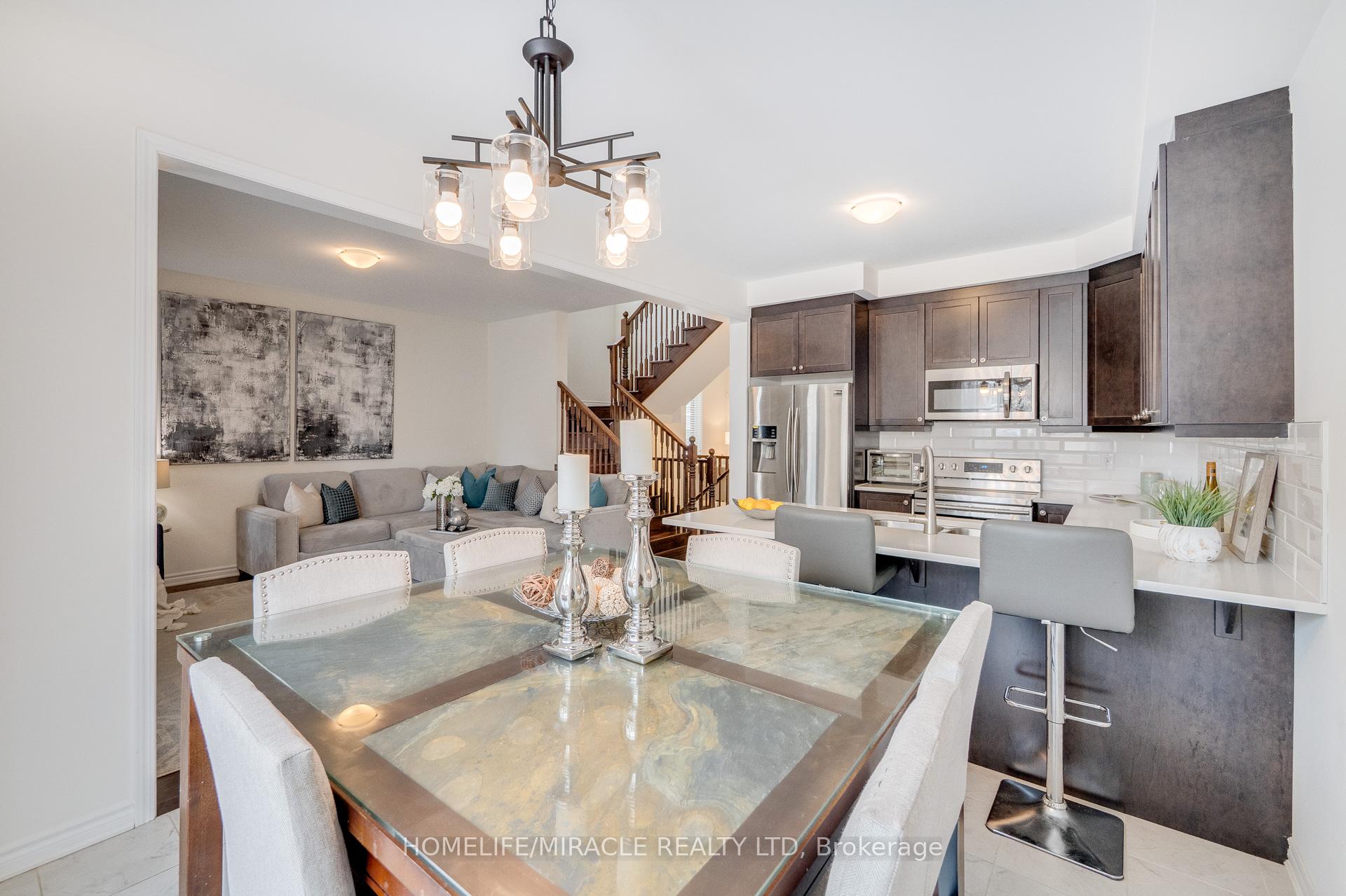 Photo 18 of 1331 Rose Way, Milton, Cobban — HOMEH