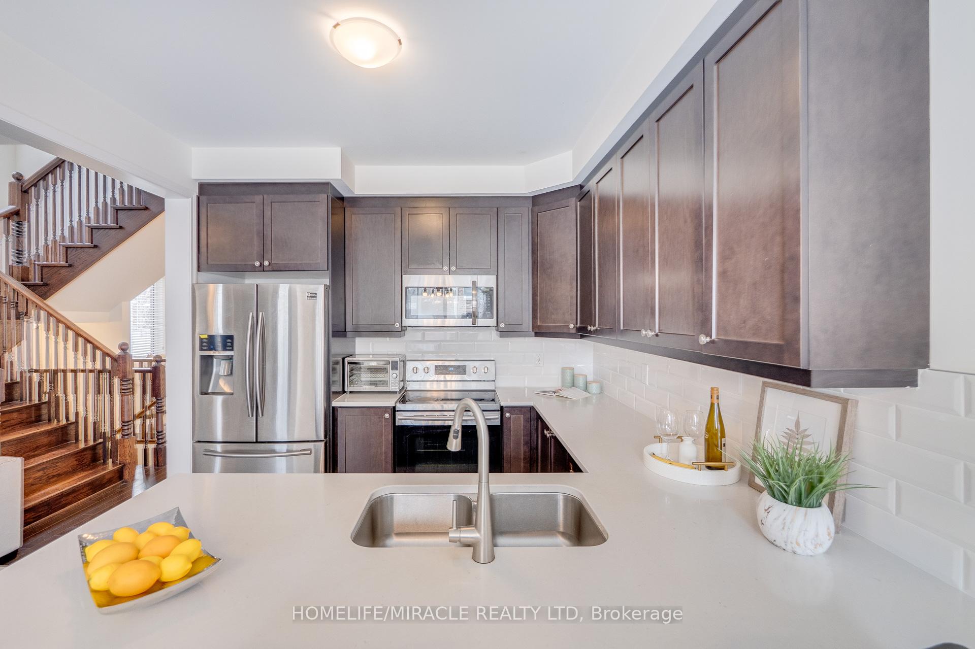 Photo 20 of 1331 Rose Way, Milton, Cobban — HOMEH