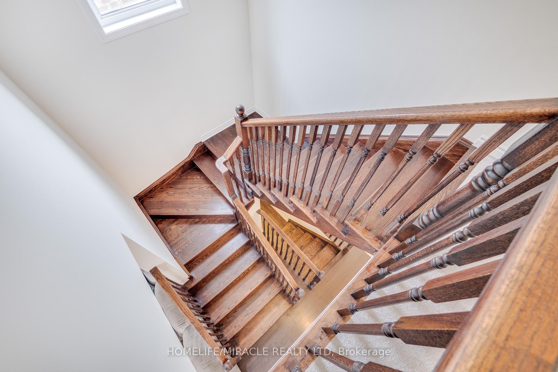 Photo 23 of 1331 Rose Way, Milton, Cobban — HOMEH