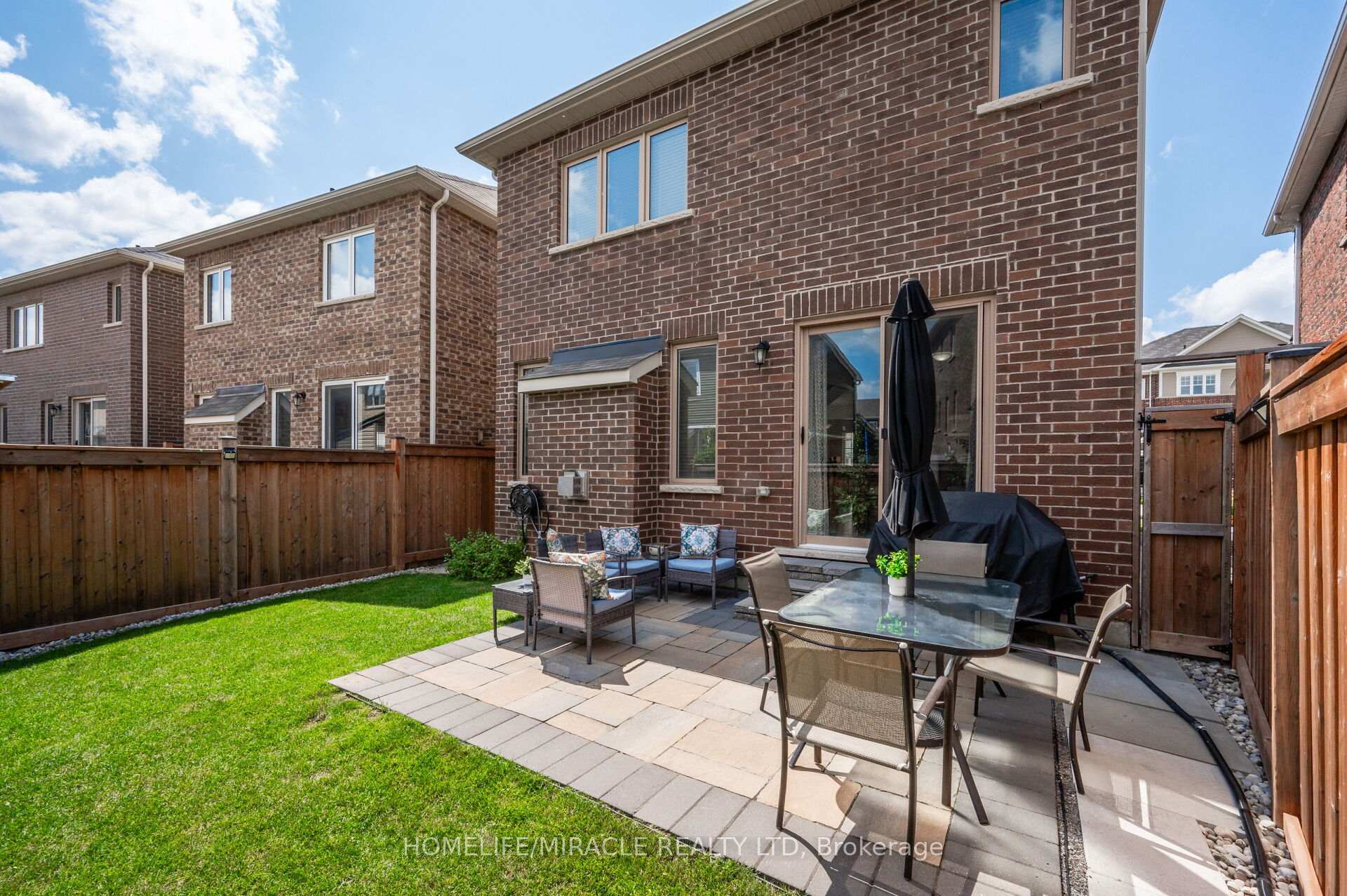 Photo 43 of 1331 Rose Way, Milton, Cobban — HOMEH