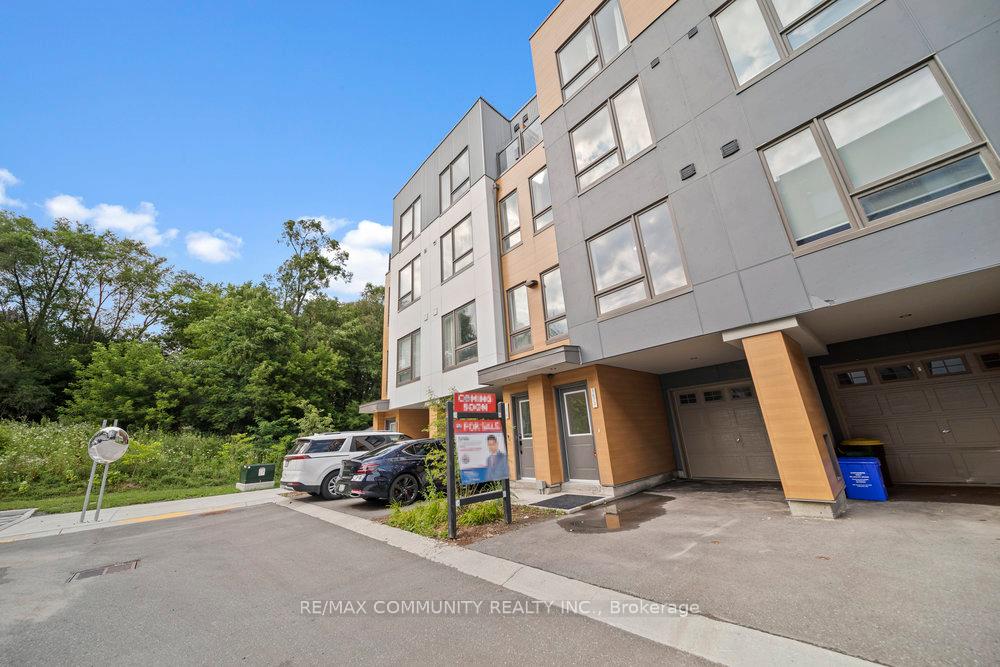 Photo 3 of 1672 Pleasure Valley Path N, Oshawa, Samac — HOMEH