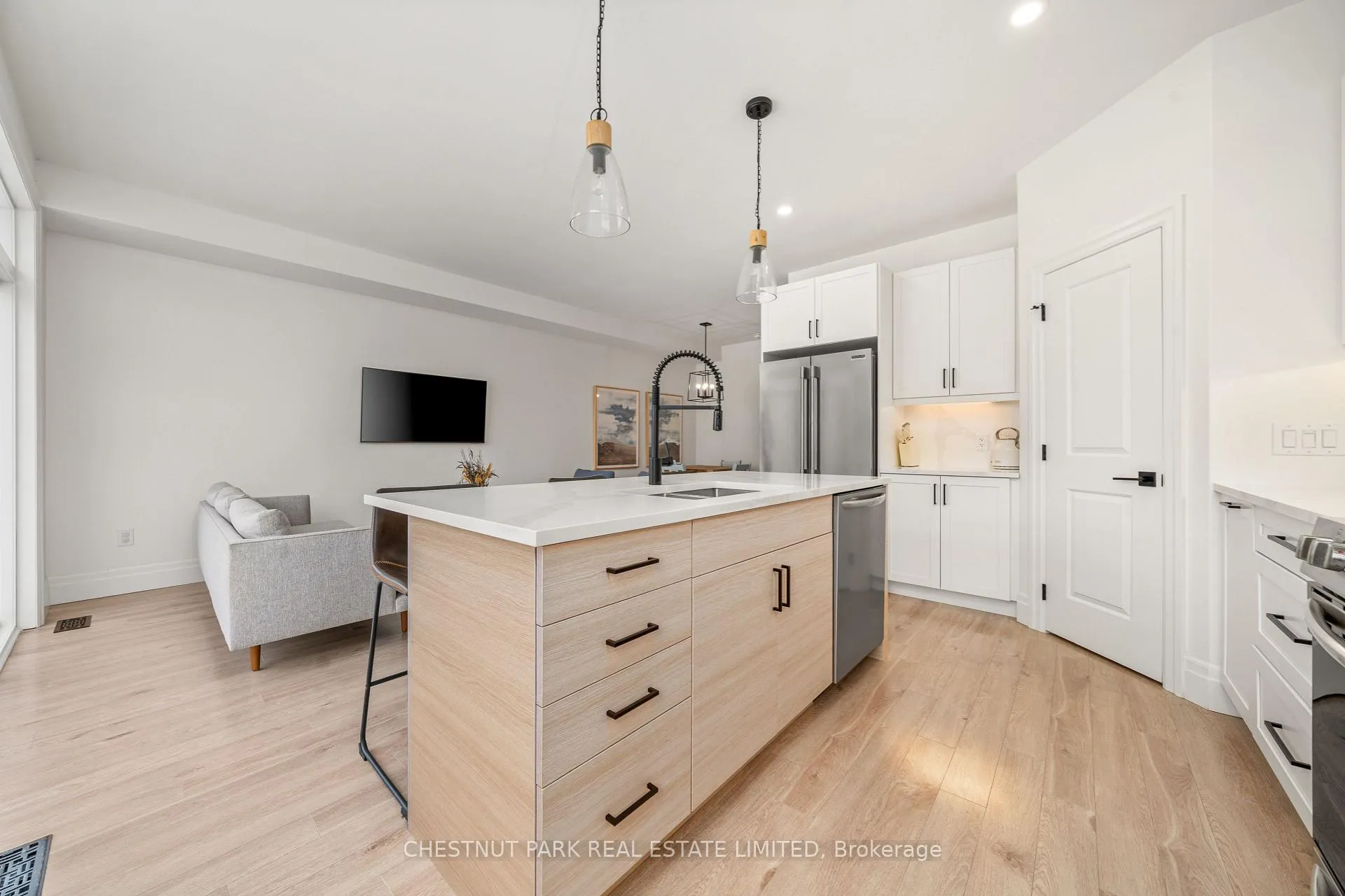 Photo 22 of 37 Allen Street, Prince Edward County, Picton Ward — HOMEH
