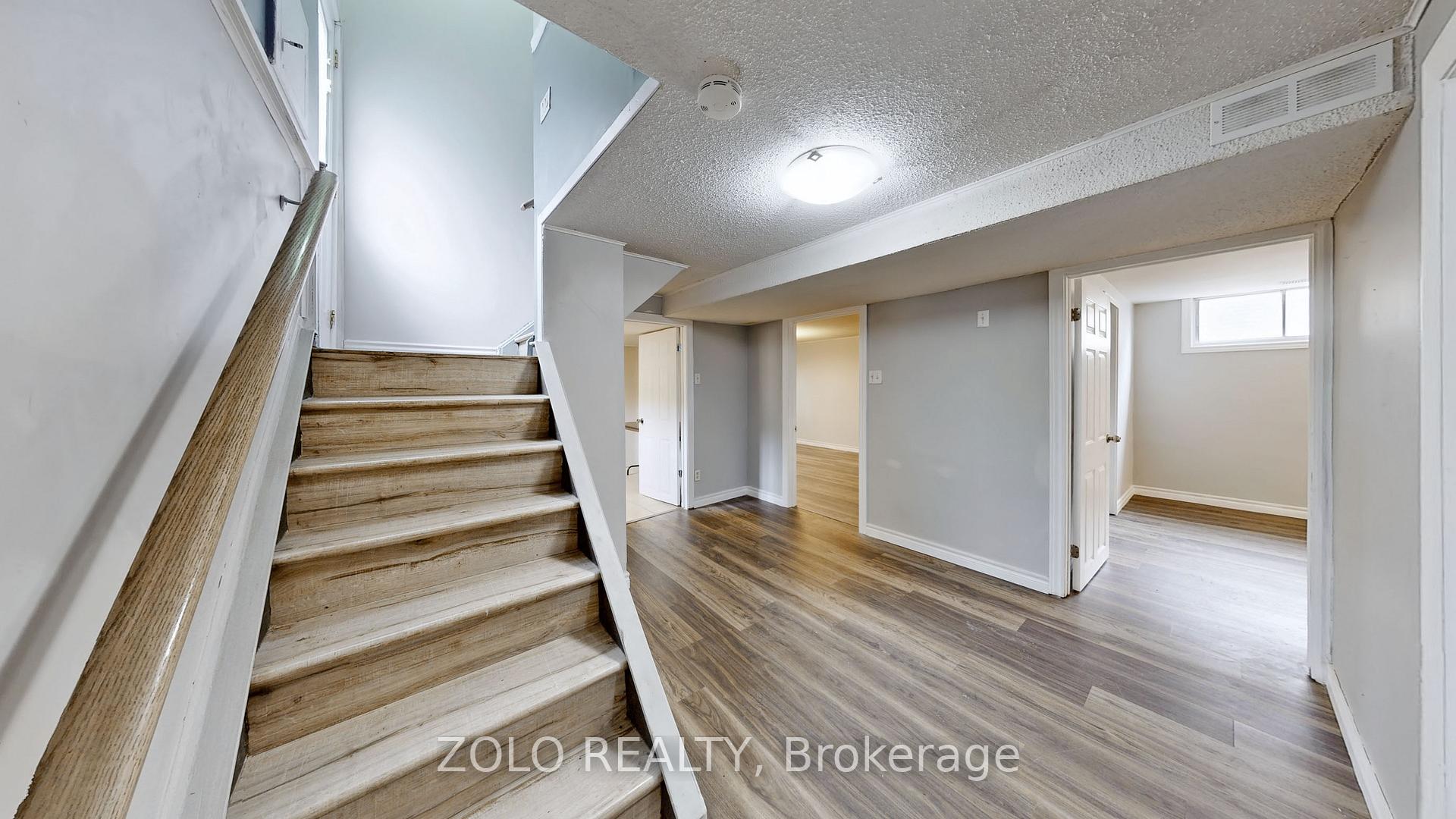 Photo 4 of 860 B Sanok Drive, Pickering, West Shore — HOMEH