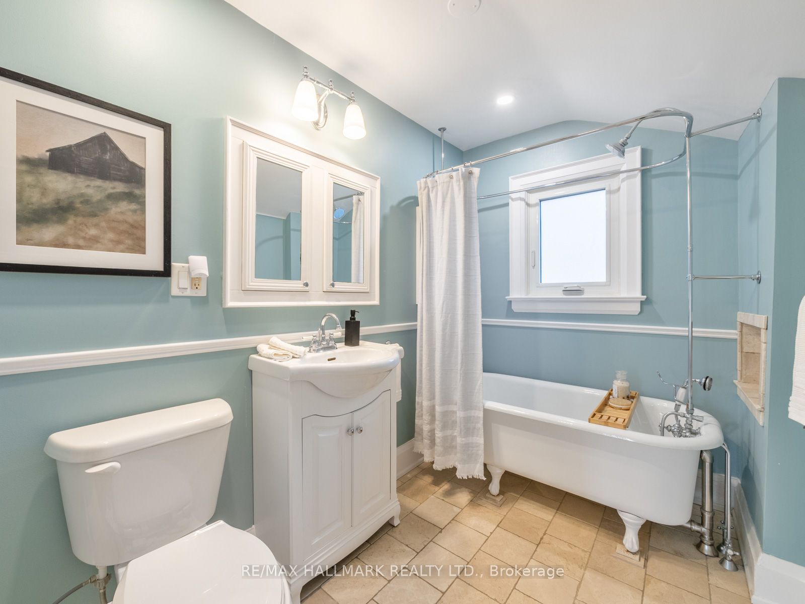 Photo 106 of 54 Avonlea Boulevard, Toronto, Crescent Town — HOMEH