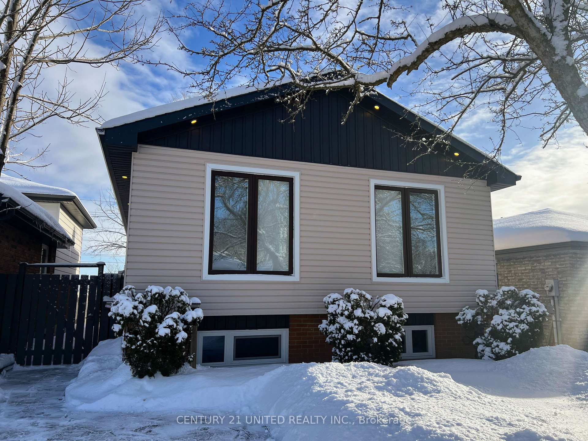 Photo 1 of 2044 Foxfarm Road, Peterborough, Monaghan Ward 2 — HOMEH