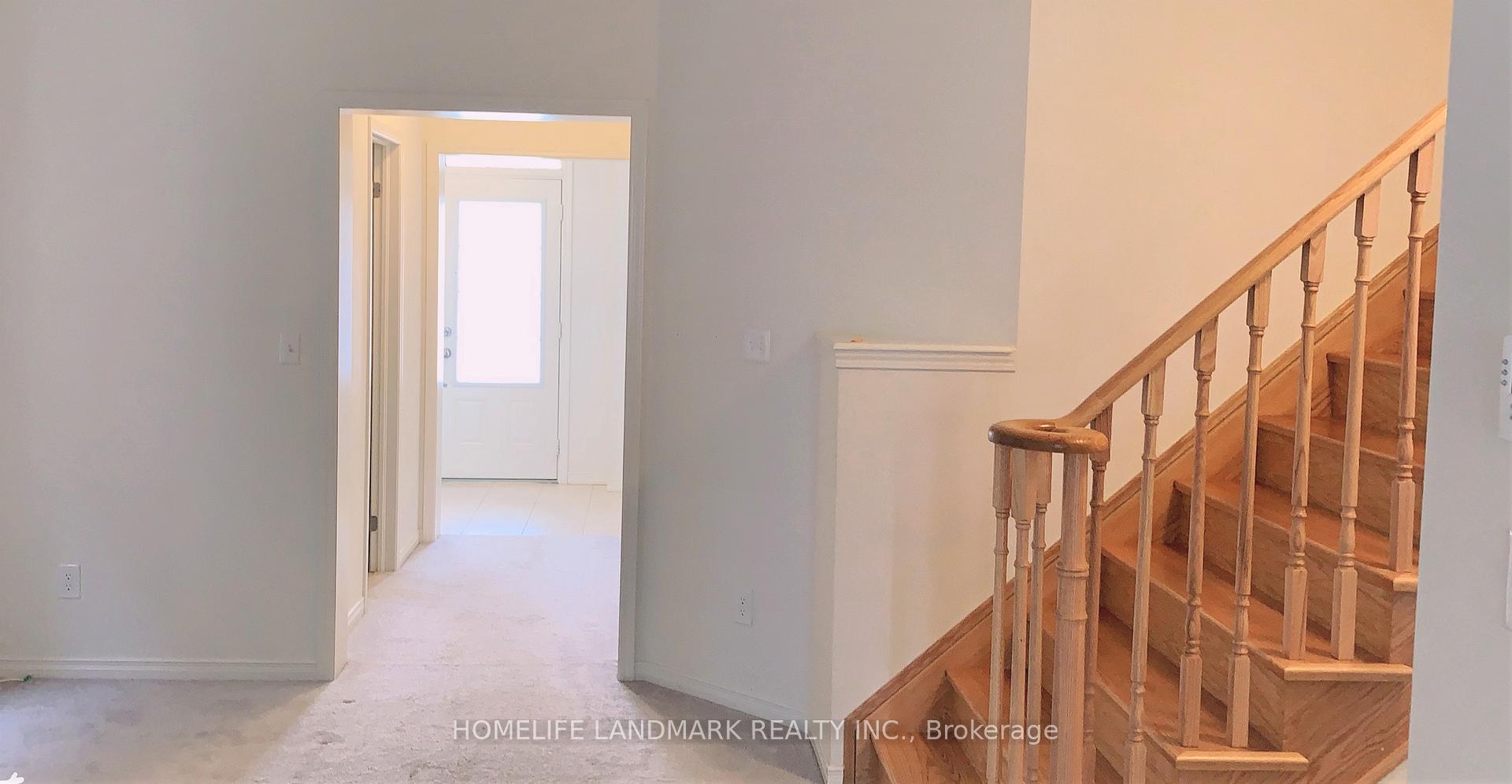 Photo 4 of 2356 Equestrian Crescent, Oshawa, Windfields — HOMEH