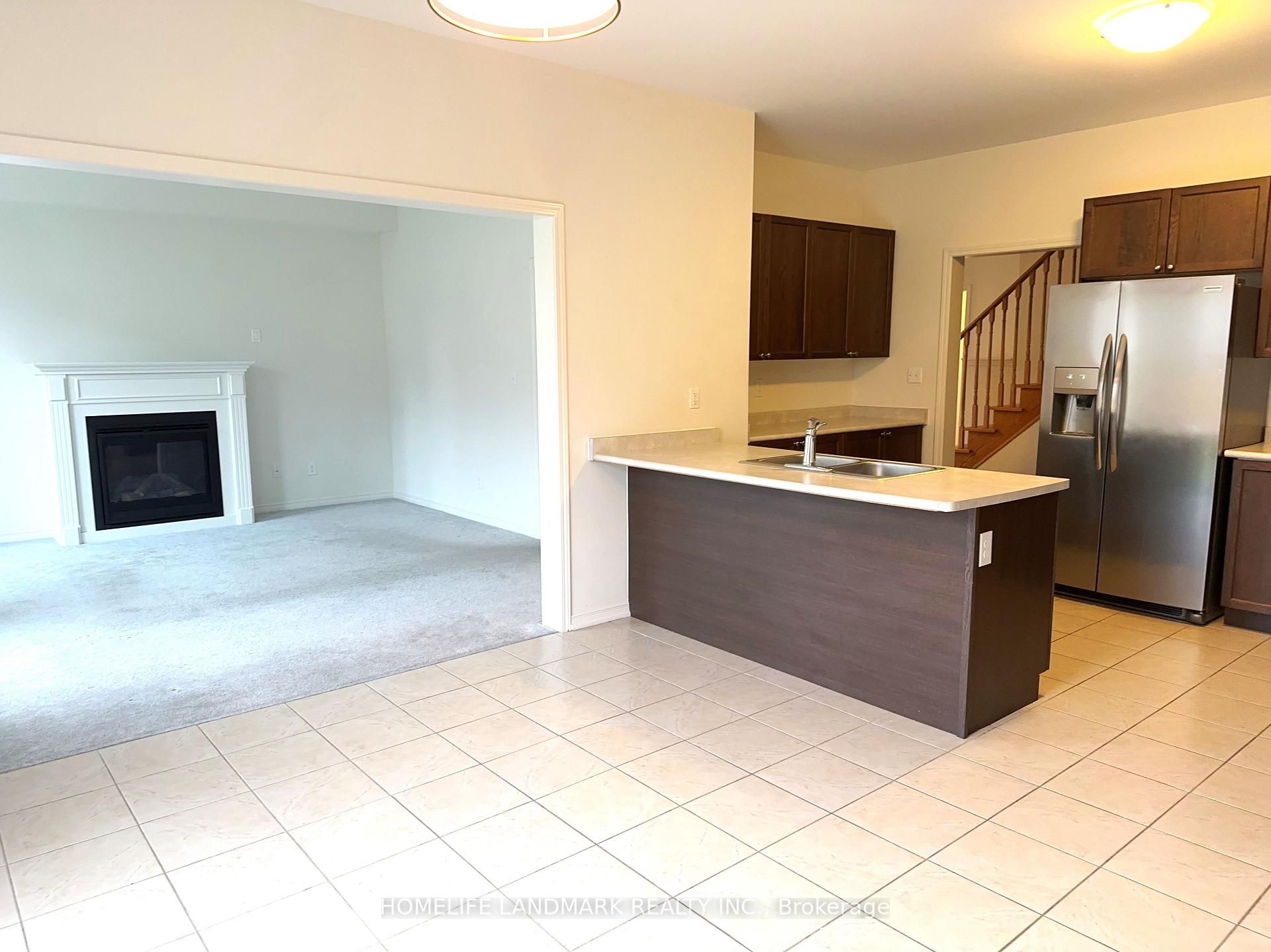 Photo 8 of 2356 Equestrian Crescent, Oshawa, Windfields — HOMEH