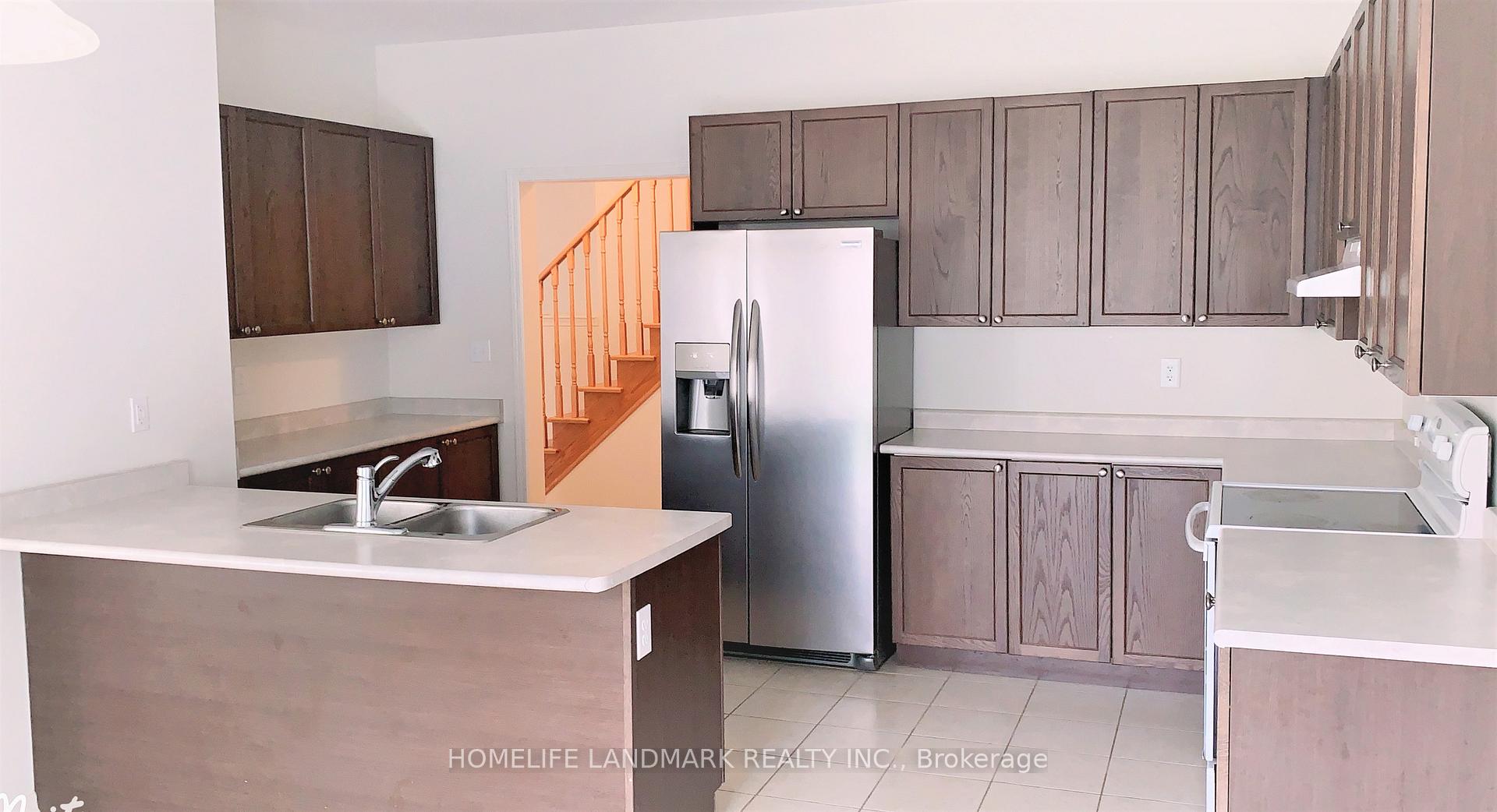 Photo 10 of 2356 Equestrian Crescent, Oshawa, Windfields — HOMEH