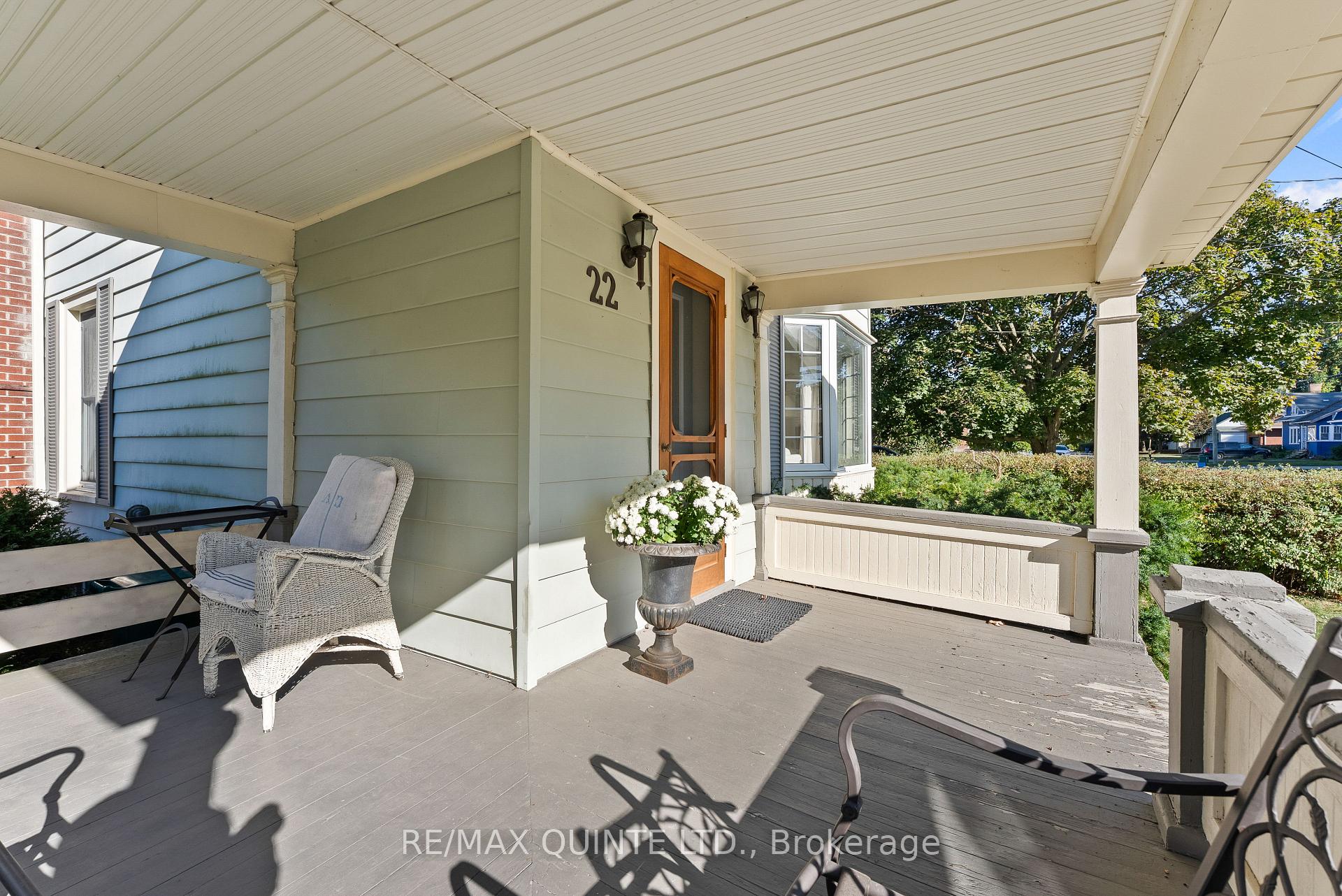 Photo 4 of 22 Maple Avenue, Prince Edward County, Picton Ward — HOMEH