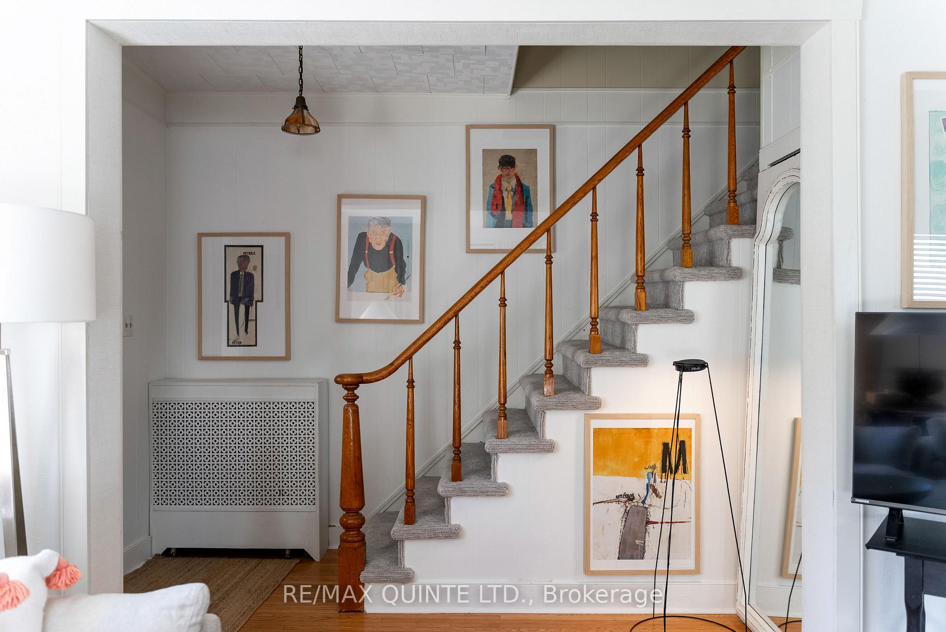 Photo 7 of 22 Maple Avenue, Prince Edward County, Picton Ward — HOMEH