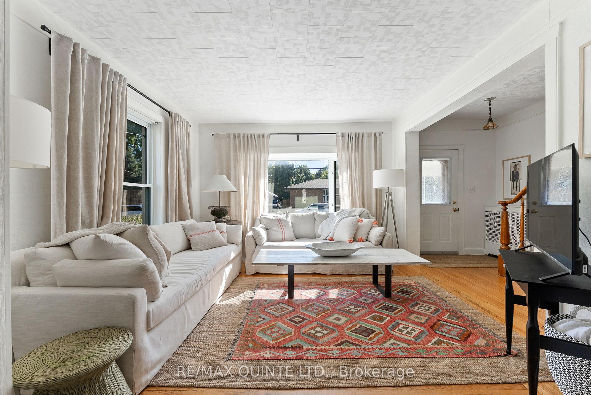Photo 8 of 22 Maple Avenue, Prince Edward County, Picton Ward — HOMEH
