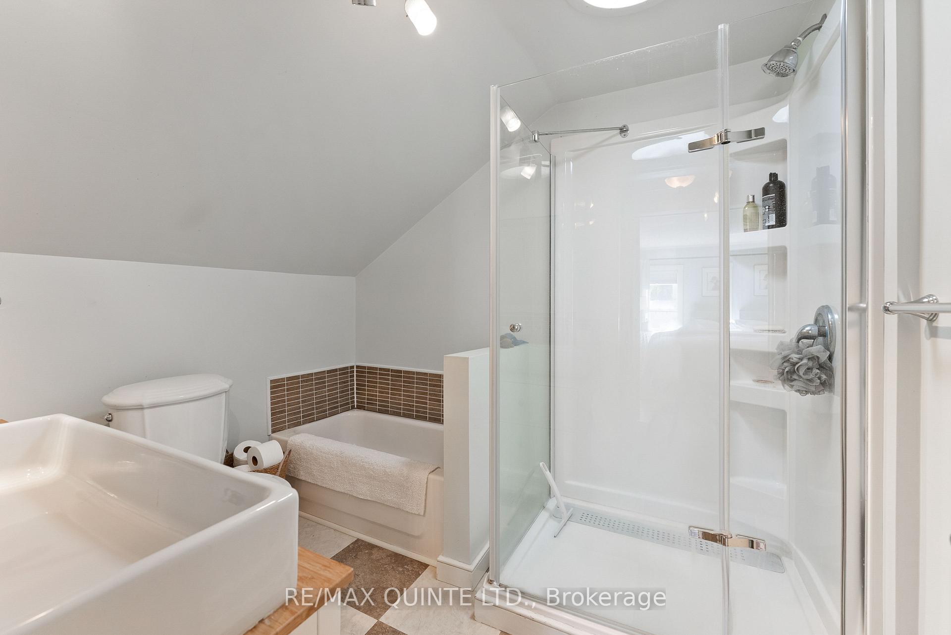 Photo 27 of 22 Maple Avenue, Prince Edward County, Picton Ward — HOMEH