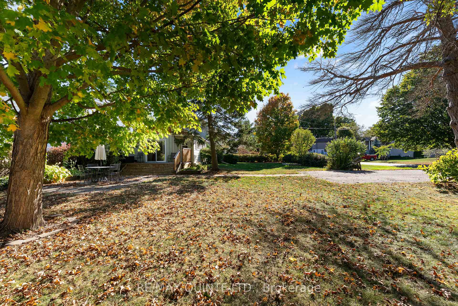 Photo 32 of 22 Maple Avenue, Prince Edward County, Picton Ward — HOMEH