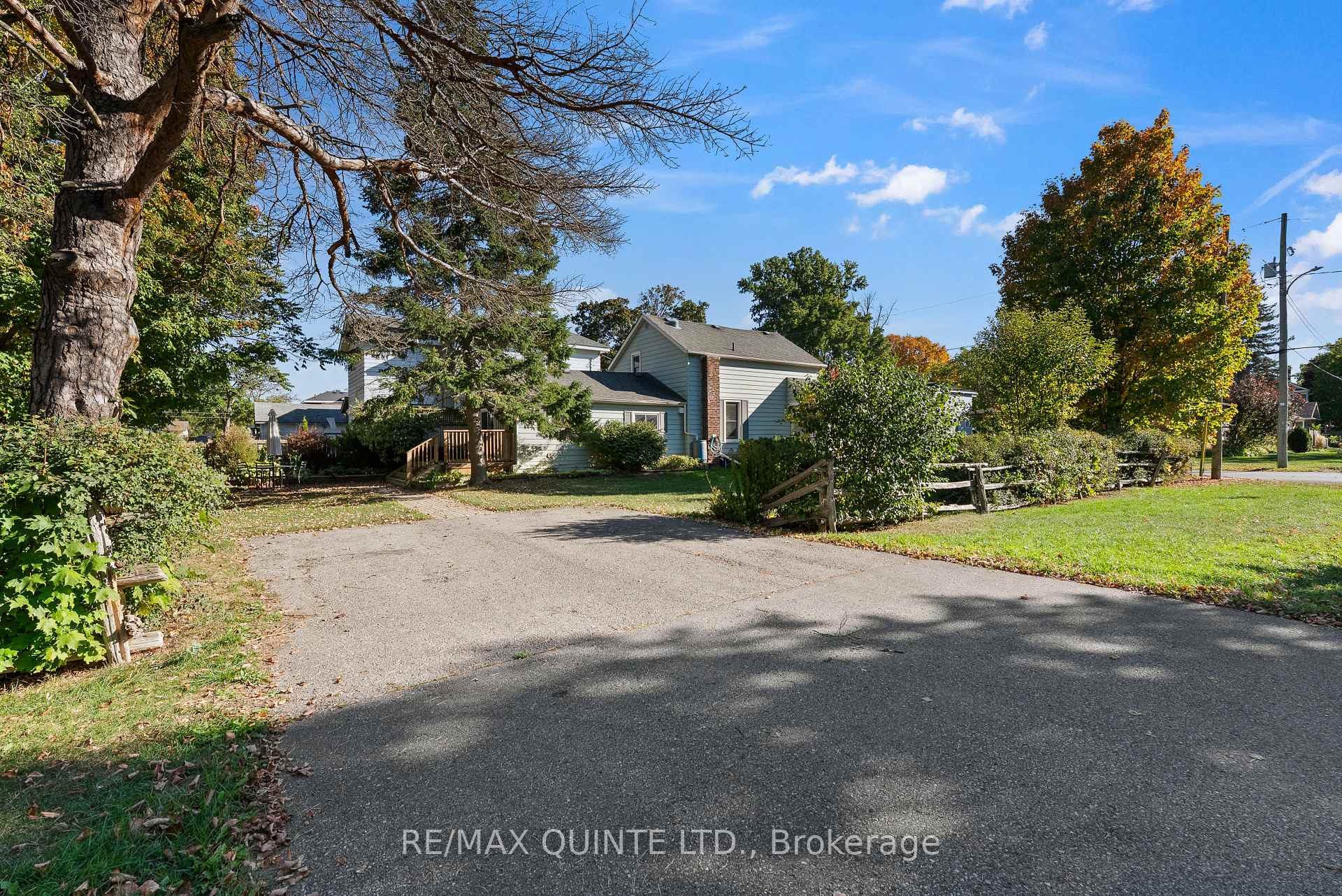 Photo 33 of 22 Maple Avenue, Prince Edward County, Picton Ward — HOMEH