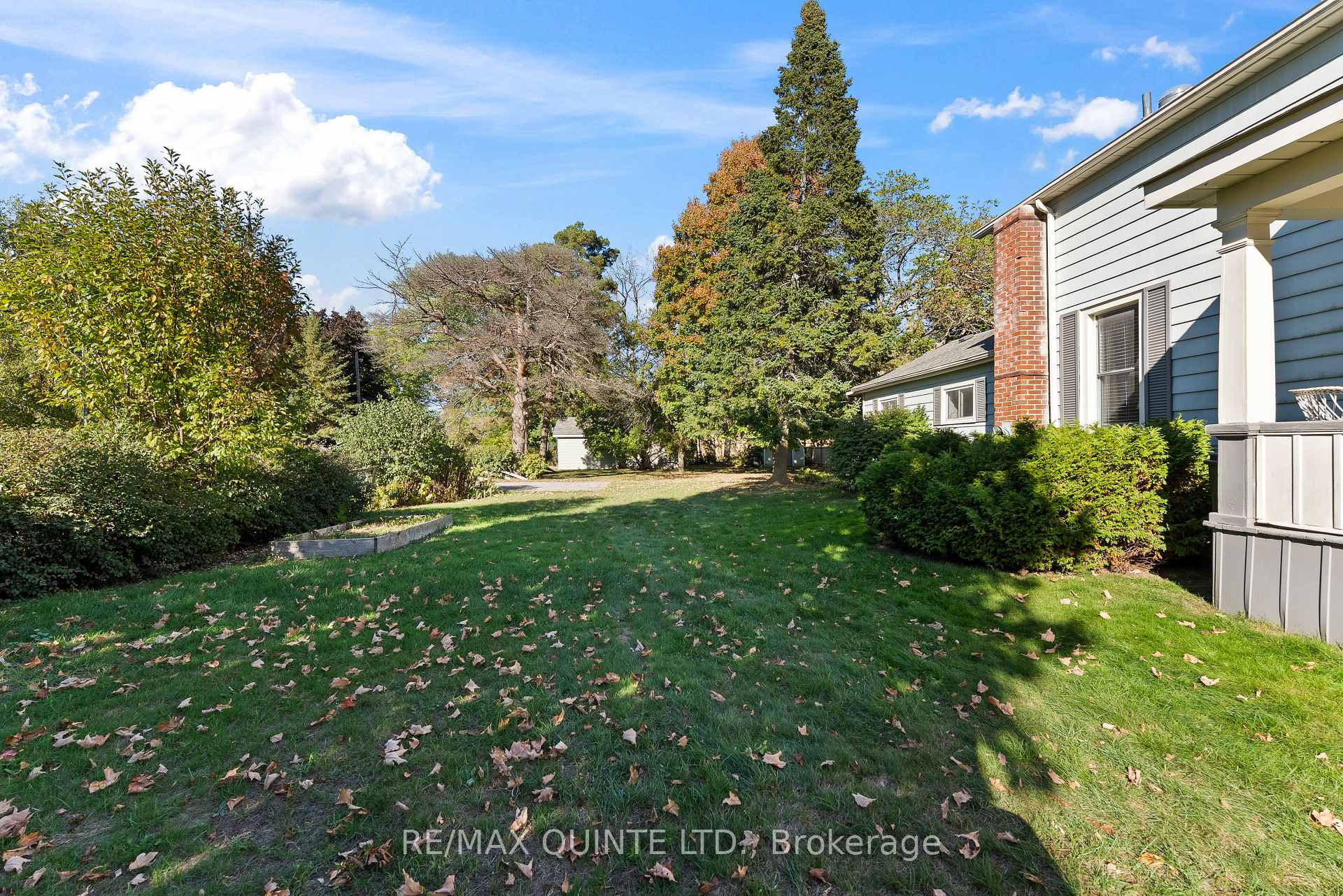 Photo 38 of 22 Maple Avenue, Prince Edward County, Picton Ward — HOMEH