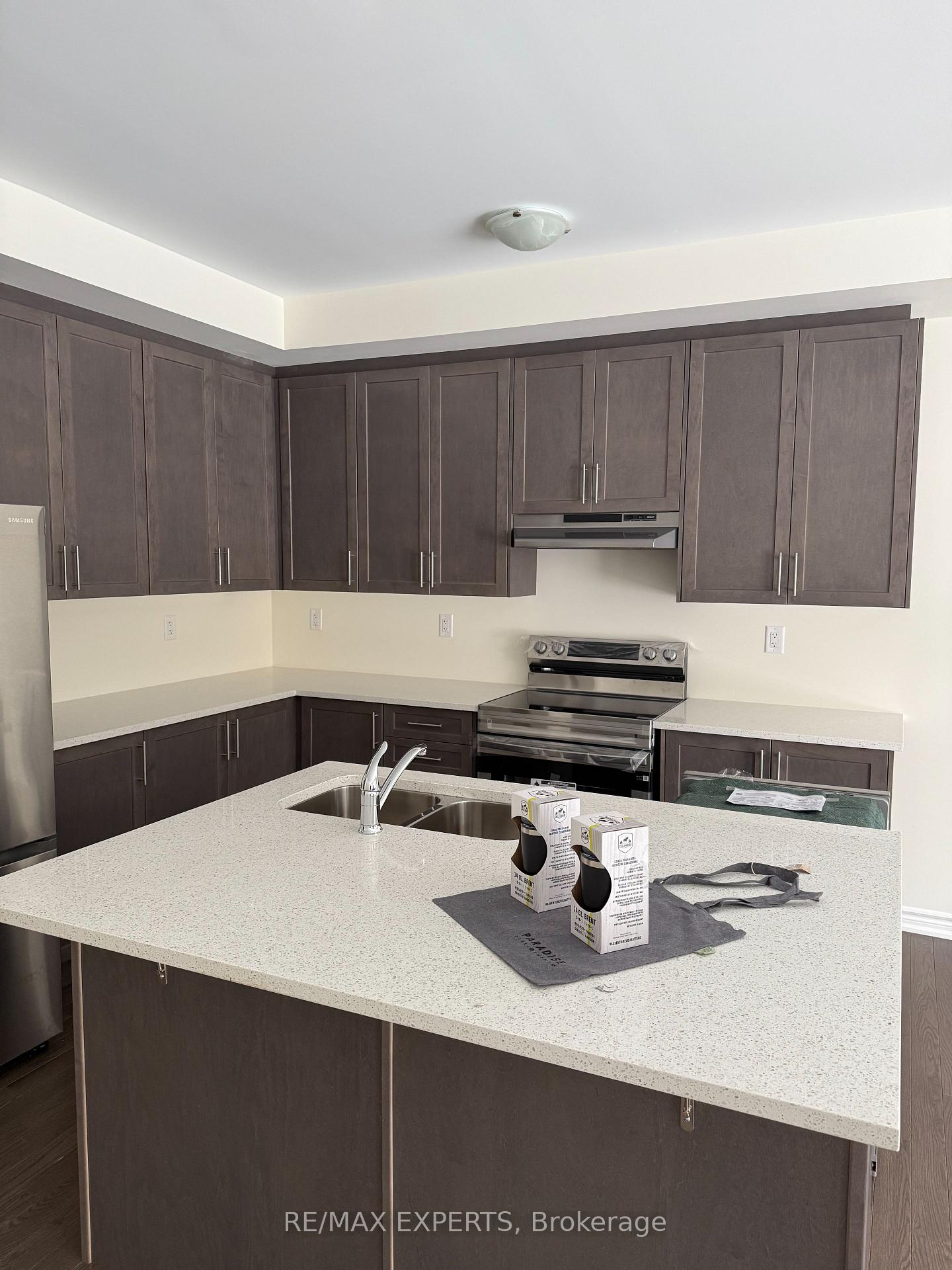 Photo 6 of 3170 sideline 16, Pickering, Rural Pickering — HOMEH