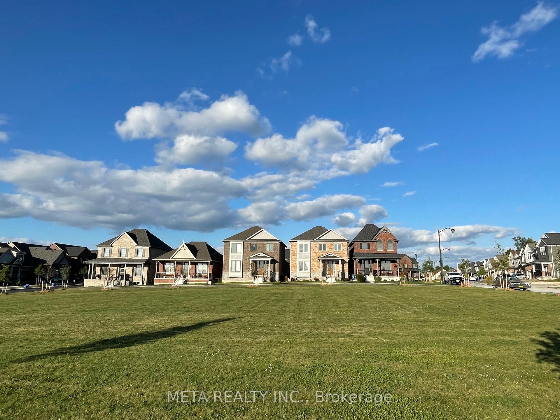 Photo 33 of 907 Bitten Lane, Peterborough, Northcrest Ward 5 — HOMEH