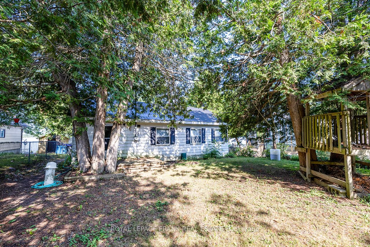 Photo 2 of 1206 Black Beach Lane, Ramara, Brechin — HOMEH