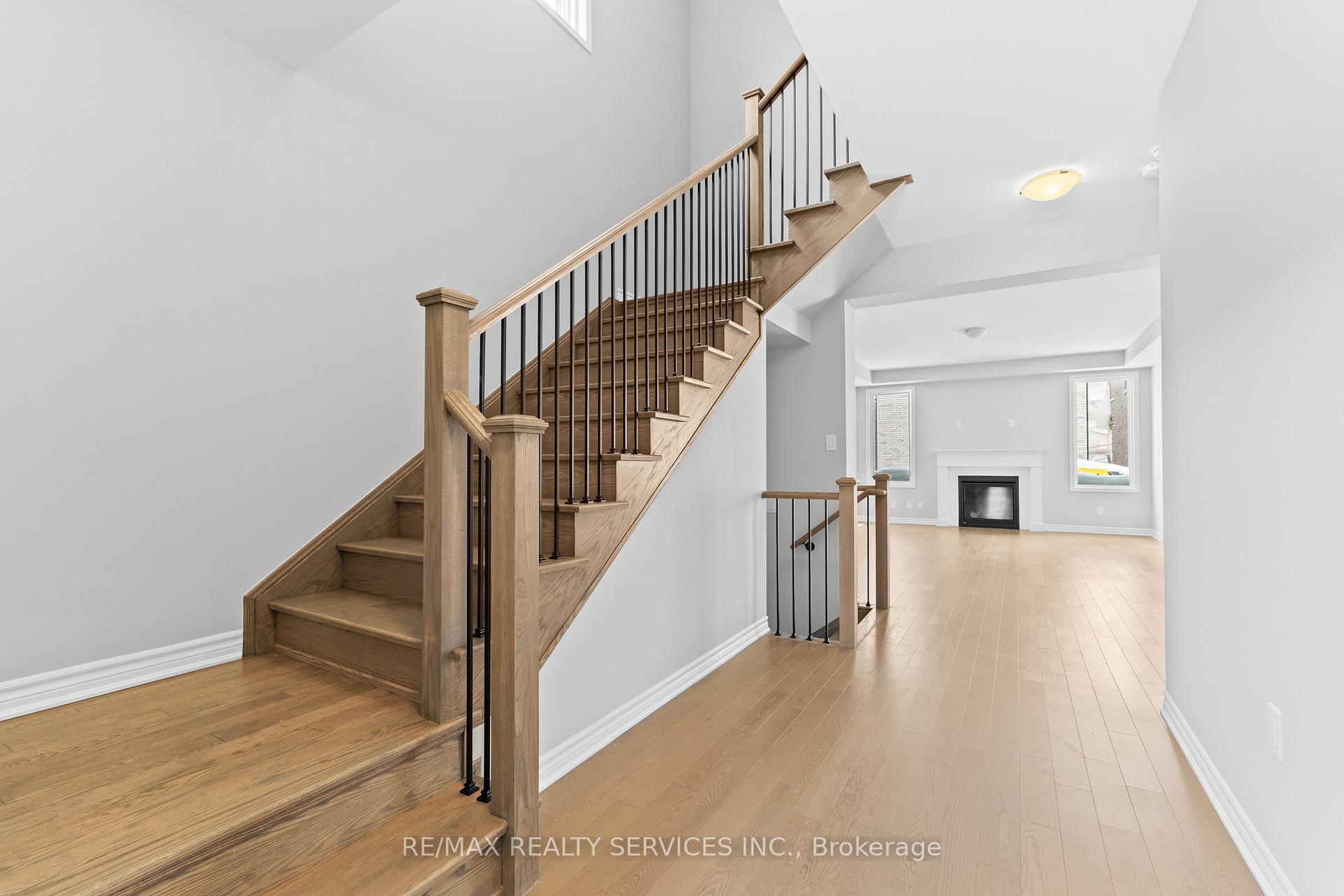 Photo 4 of 1214 Stirling Todd Ter, Milton, Bowes — HOMEH