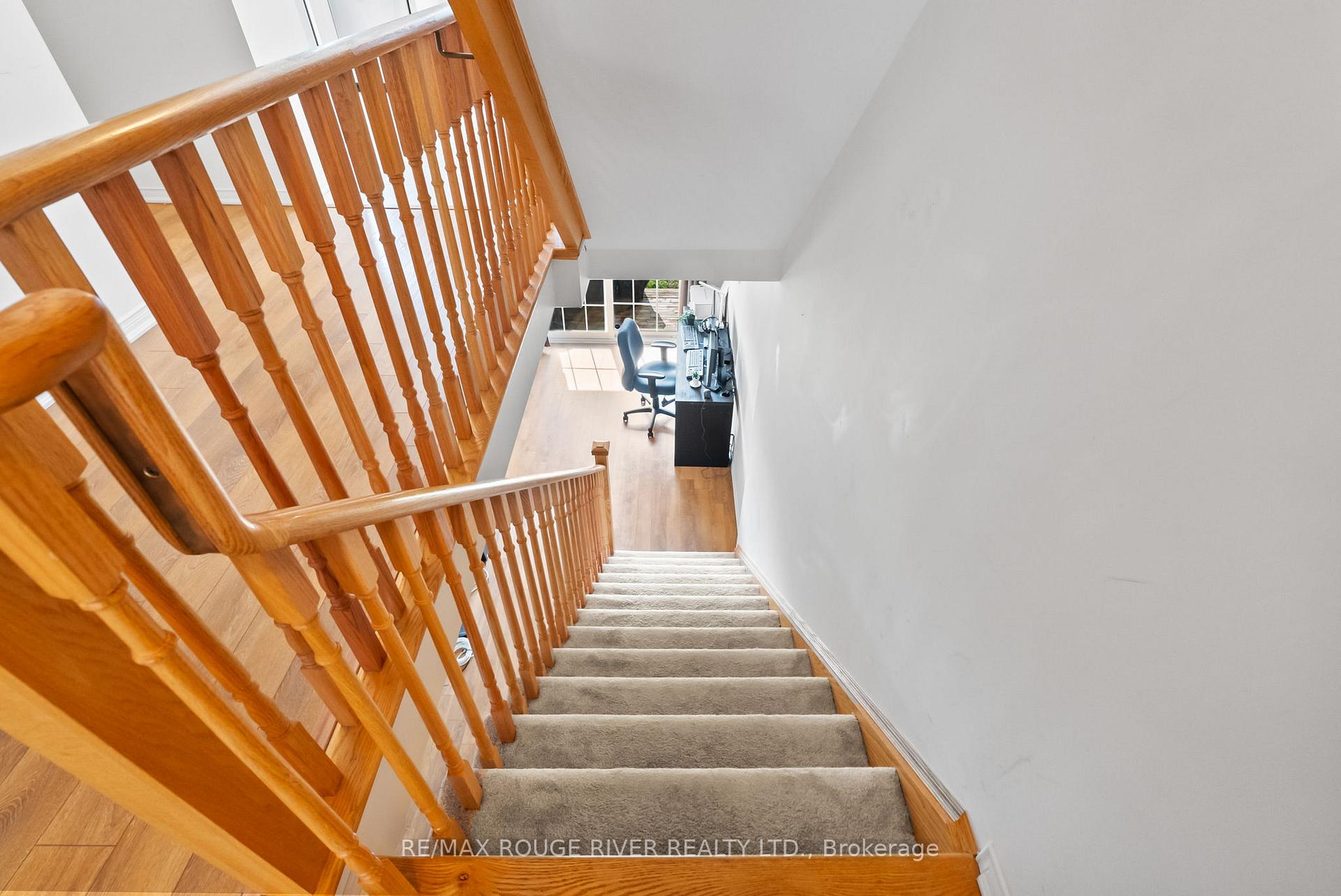 Photo 7 of 2446 Bromus Path, Oshawa, Windfields — HOMEH