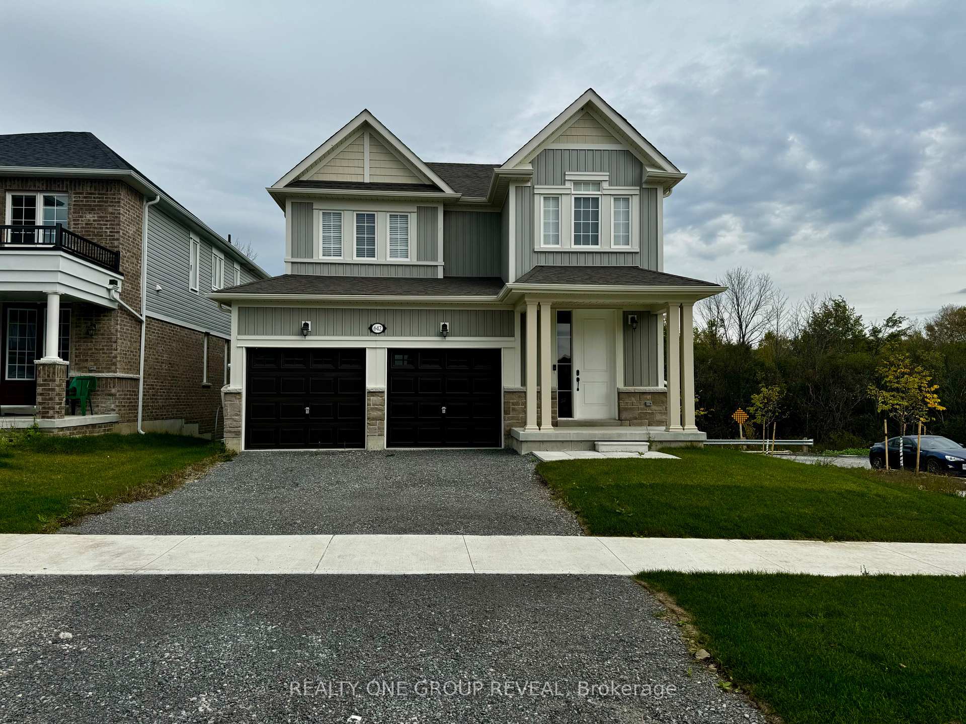 Photo 1 of 642 Lemay Grove, Peterborough, Monaghan Ward 2 — HOMEH