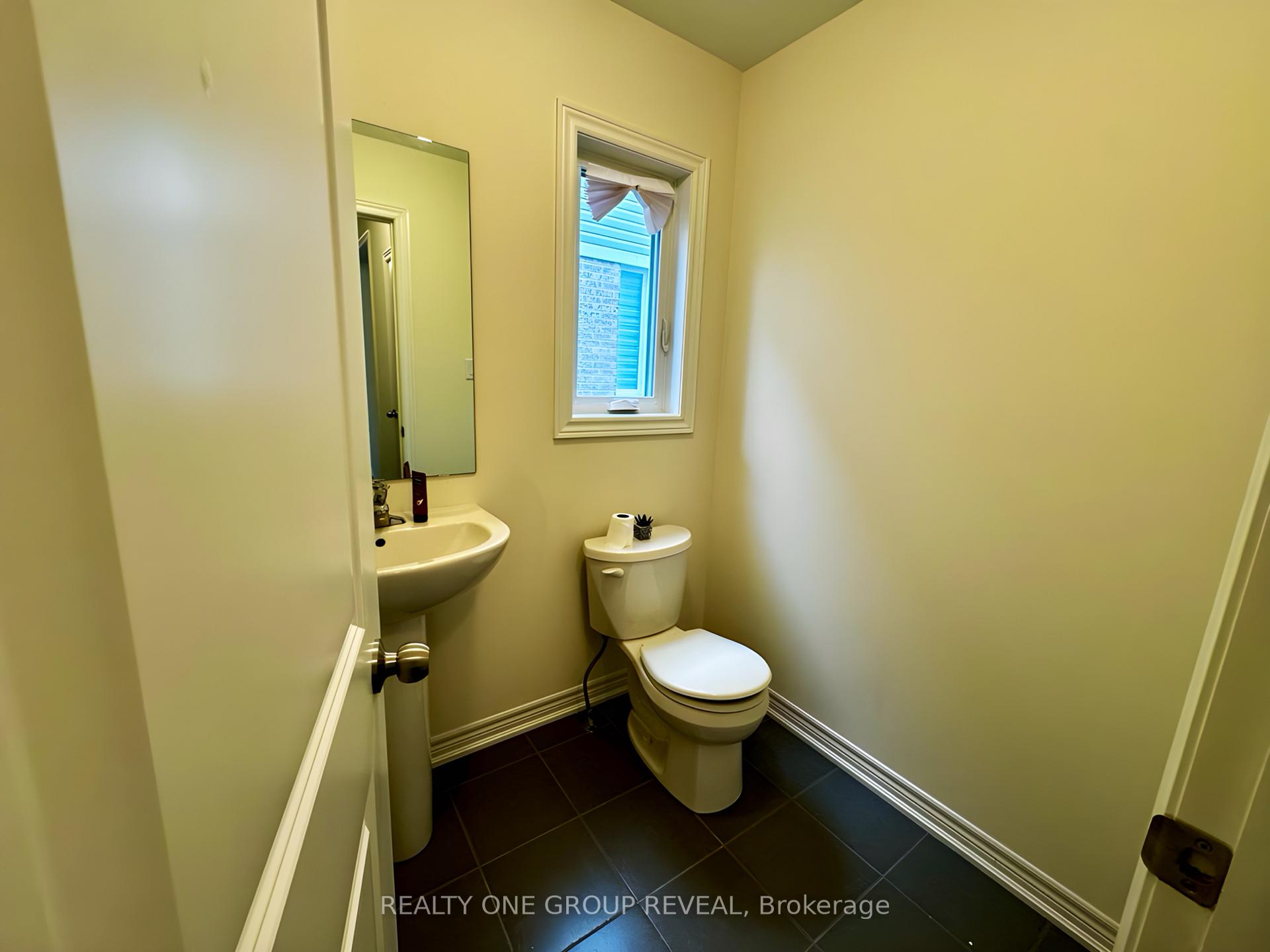 Photo 9 of 642 Lemay Grove, Peterborough, Monaghan Ward 2 — HOMEH