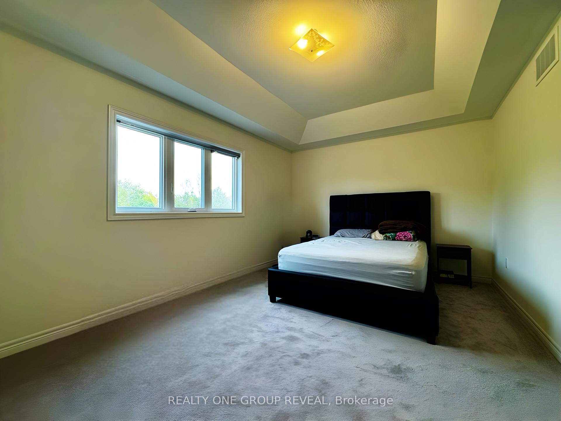 Photo 17 of 642 Lemay Grove, Peterborough, Monaghan Ward 2 — HOMEH