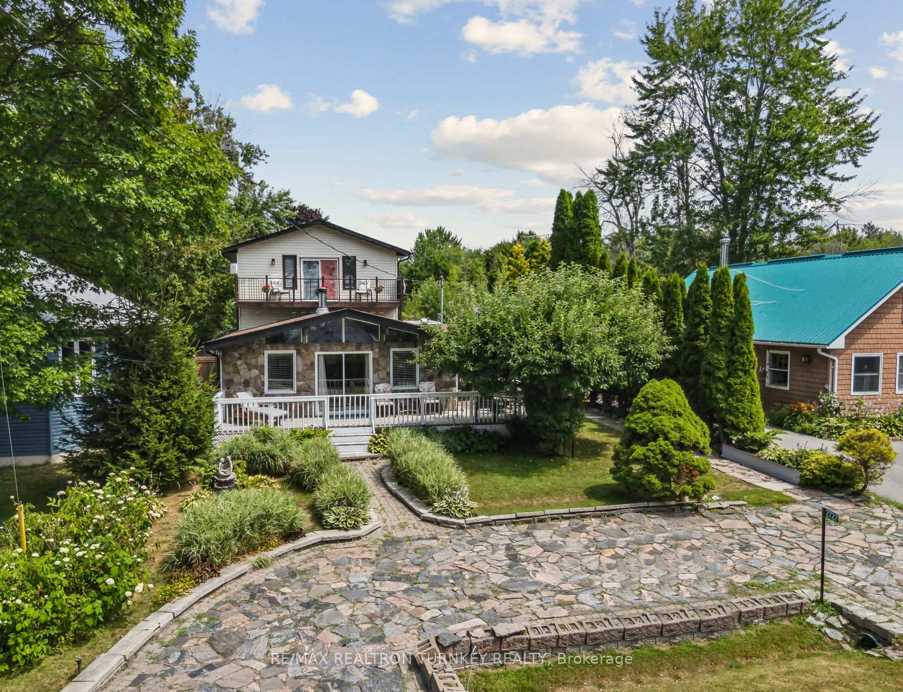 Photo 1 of 2727 Lone Birch Trail, Ramara, Brechin — HOMEH