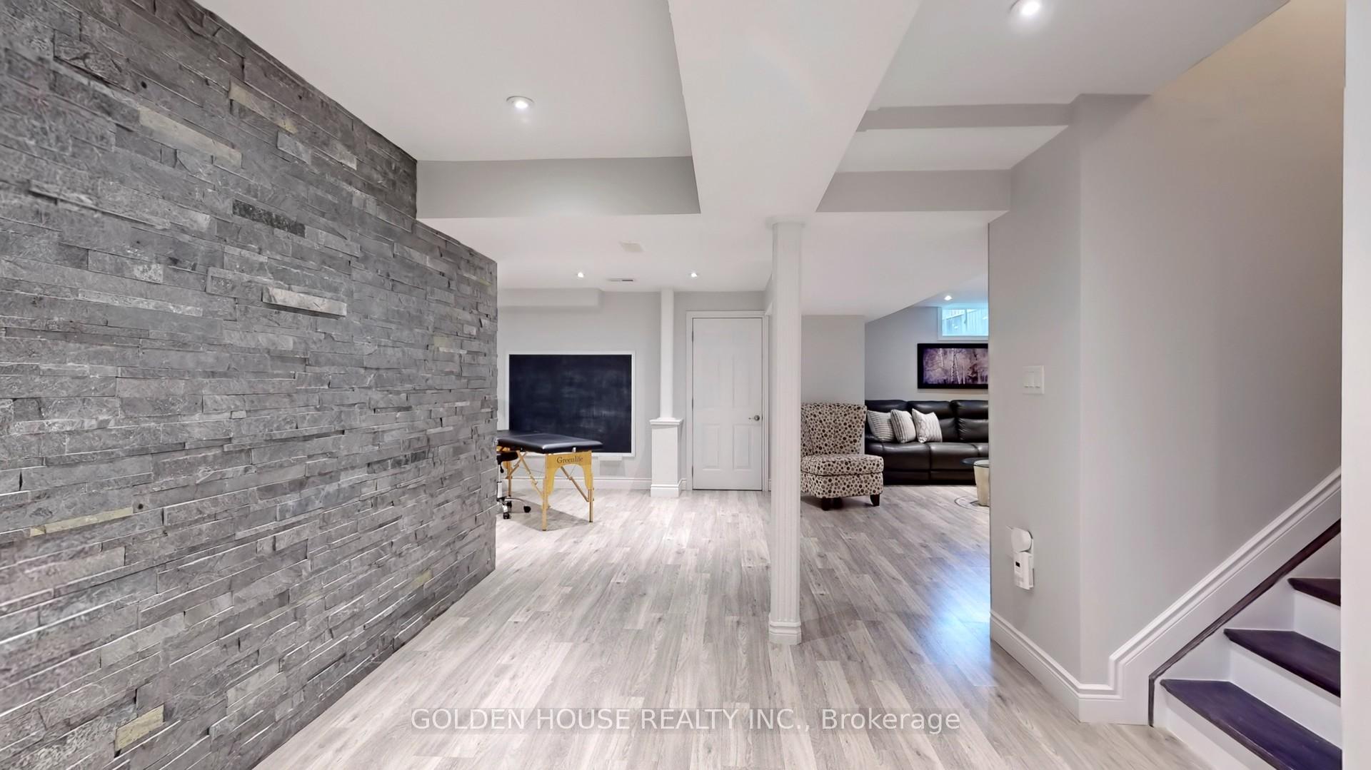 Photo 38 of 682 Fairglen Avenue, Oshawa, Northglen — HOMEH