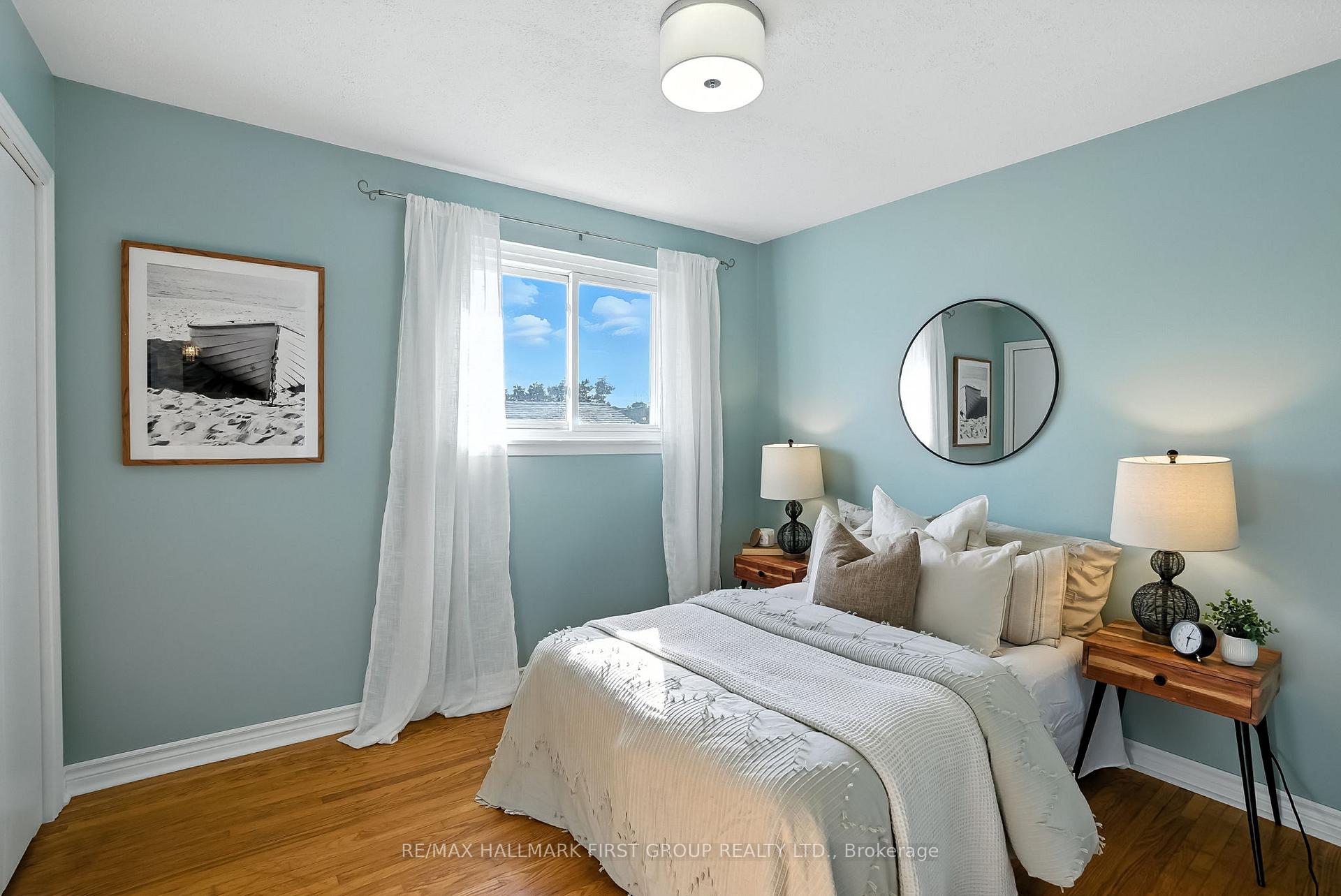 Photo 15 of 865 Marinet Crescent, Pickering, West Shore — HOMEH