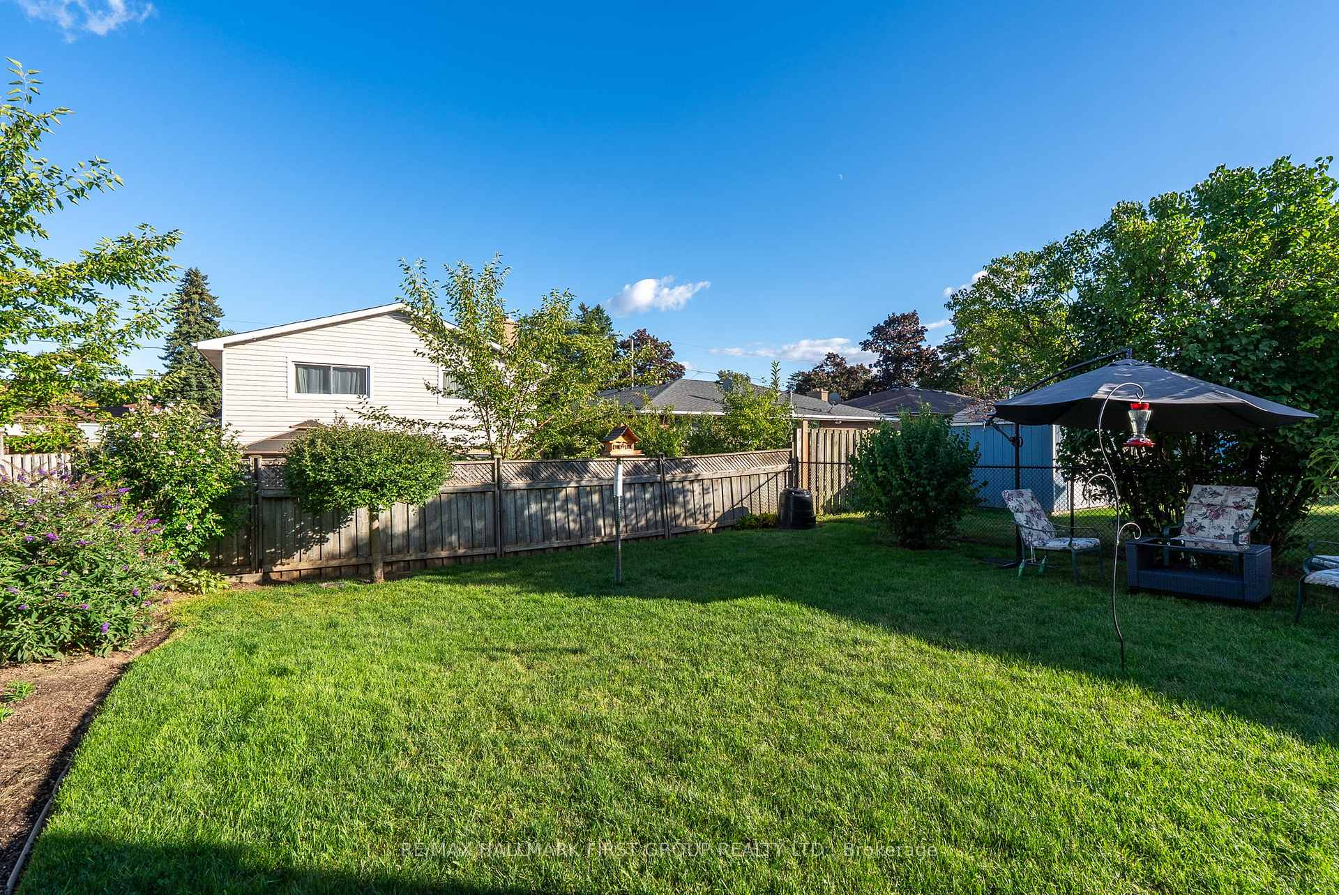 Photo 20 of 865 Marinet Crescent, Pickering, West Shore — HOMEH