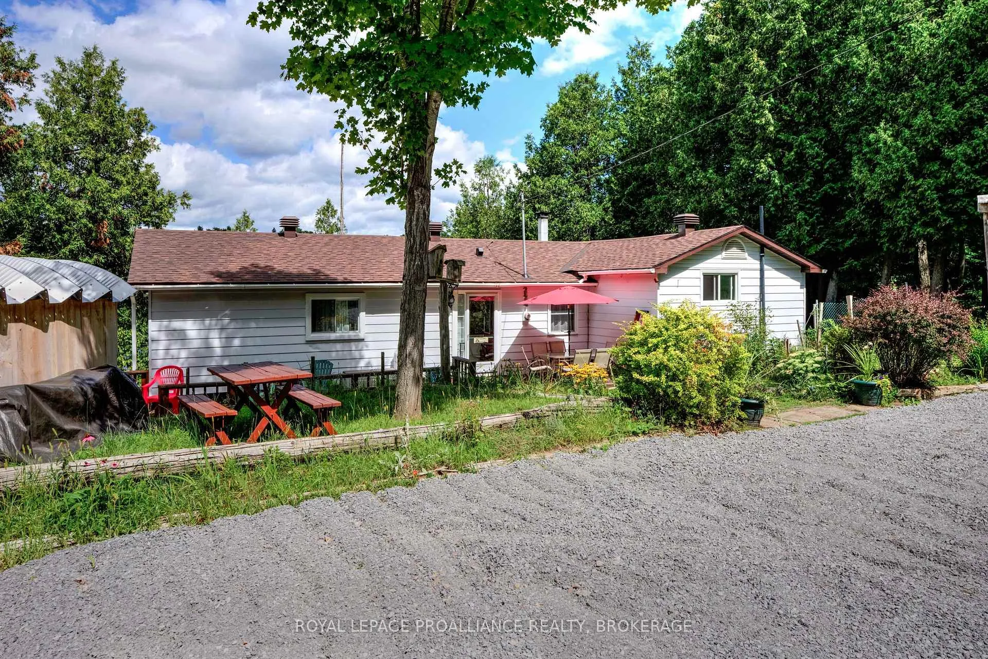 Photo 2 of 372 Murphy Road #100, Rideau Lakes, Rideau Lakes (North Crosby) Twp — HOMEH
